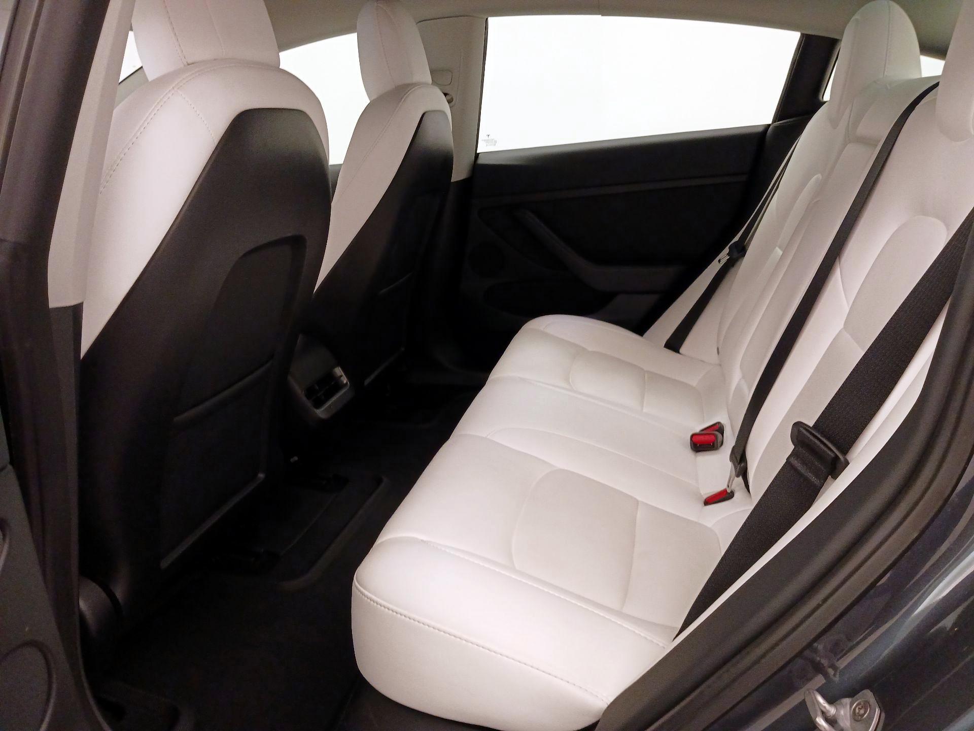 Thumbnail: 2023 Tesla Model 3 - 19