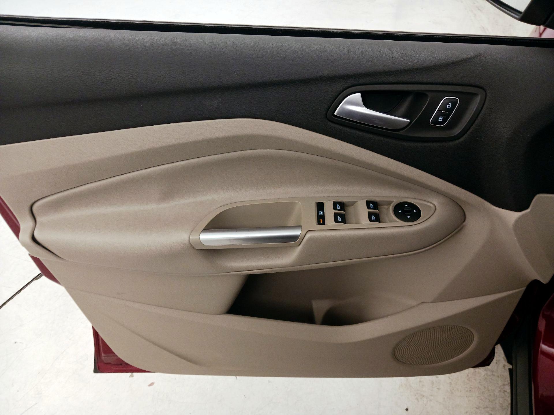 Thumbnail: 2018 Ford Escape - 12