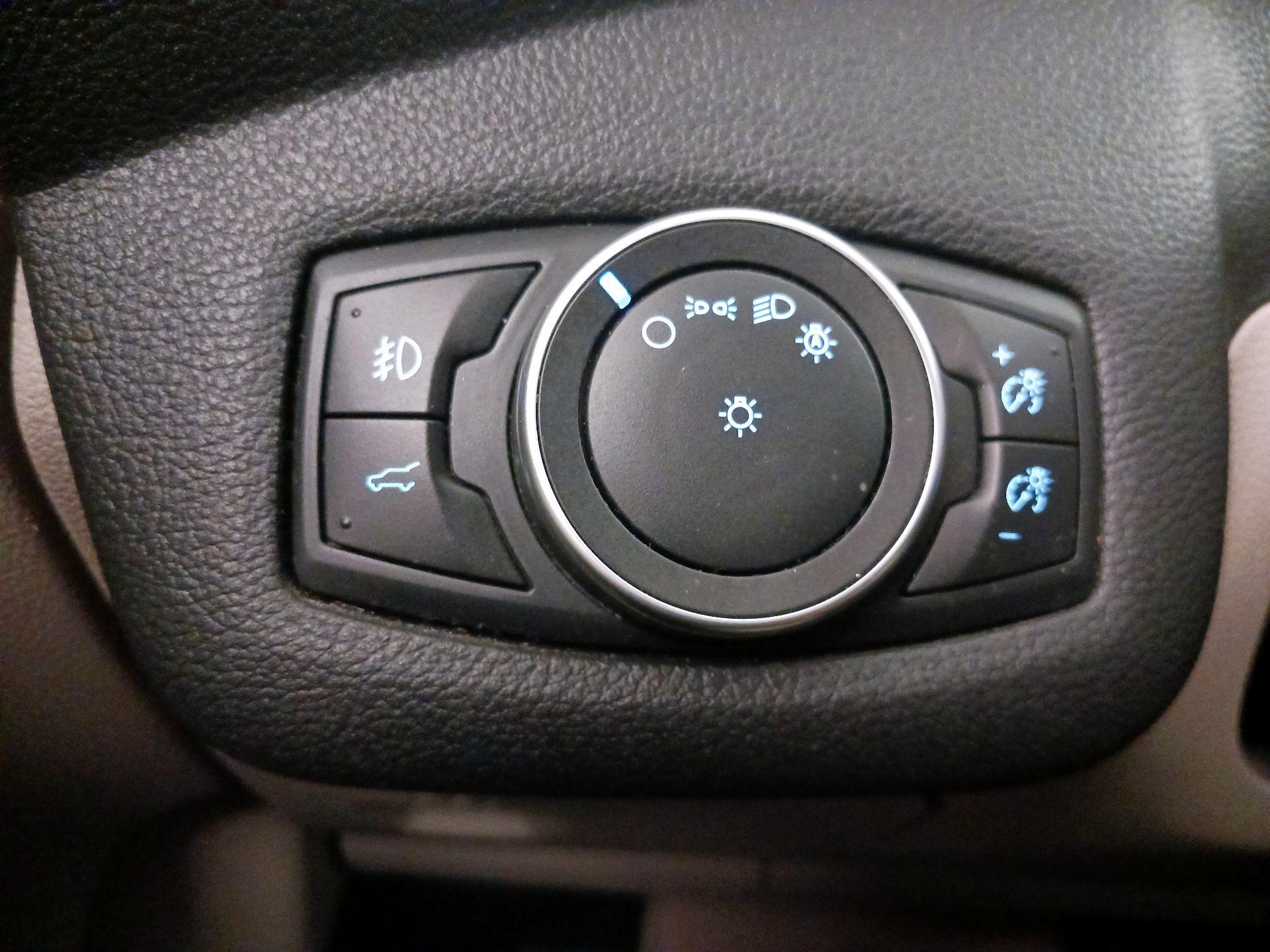 Thumbnail: 2018 Ford Escape - 13