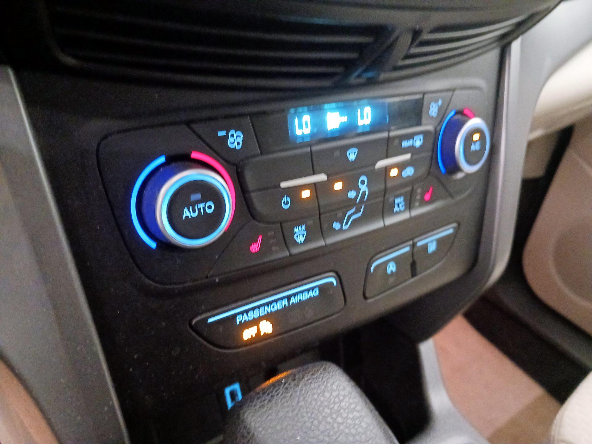 Thumbnail: 2018 Ford Escape - 16