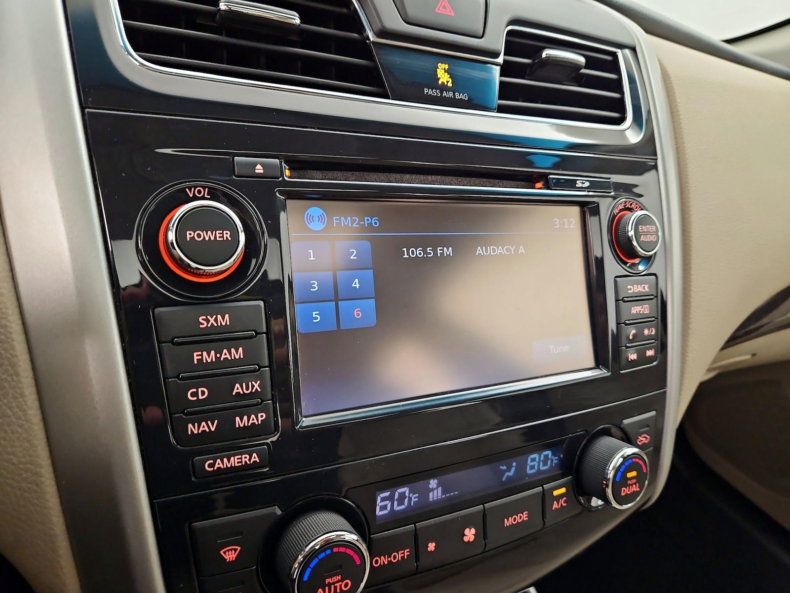 2015 Nissan Altima SL - Photo 17