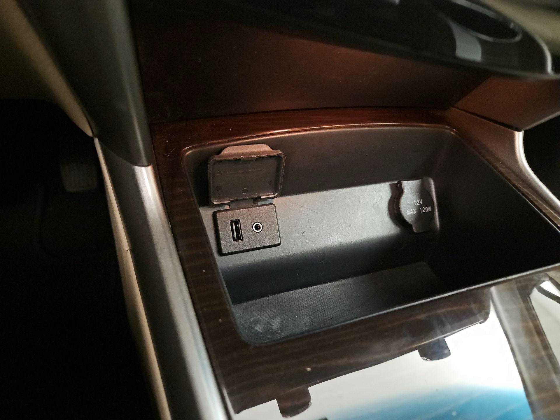Thumbnail: 2015 Nissan Altima - 19