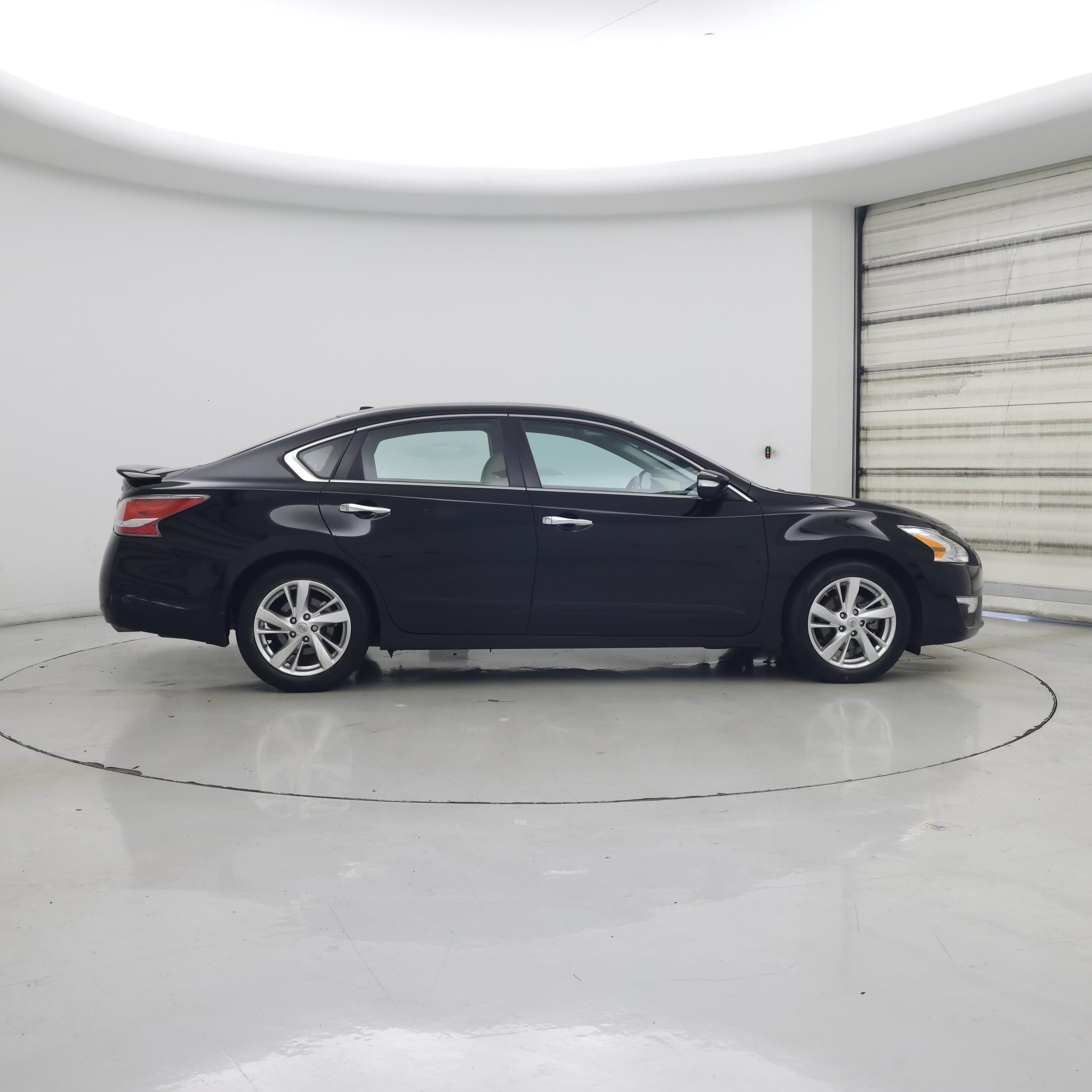 Thumbnail: 2015 Nissan Altima - 7