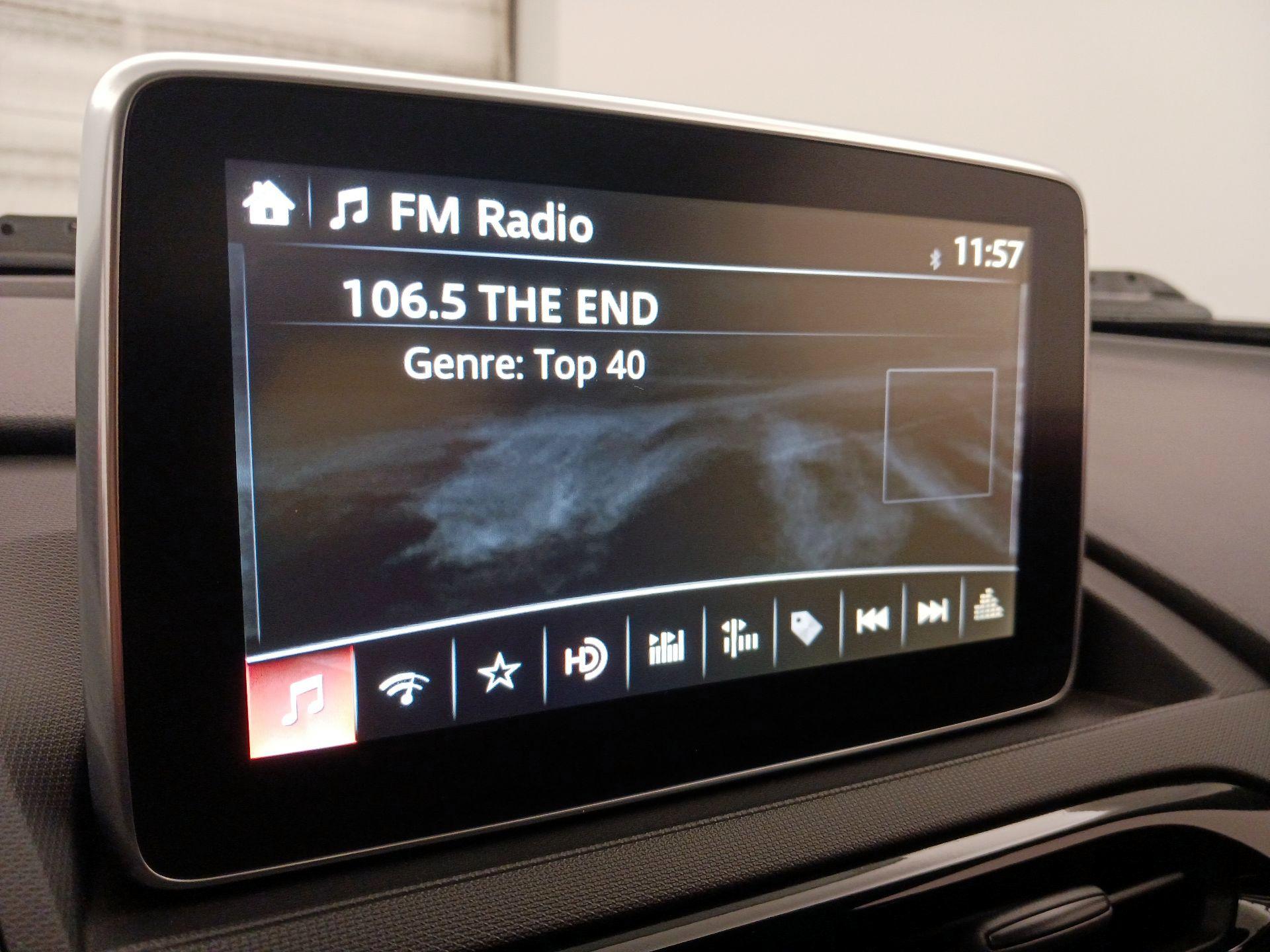 Thumbnail: 2016 Mazda MX-5 Miata - 15