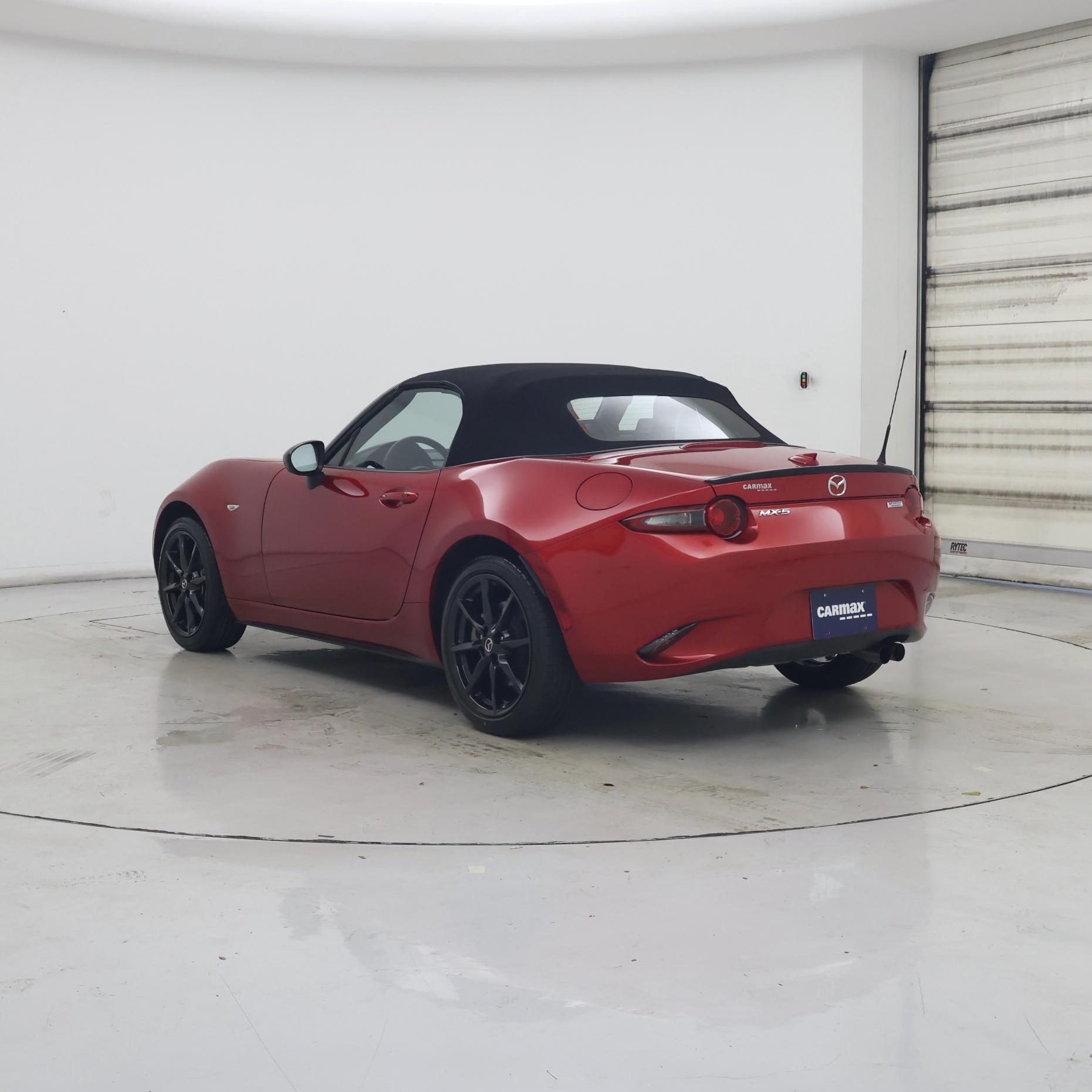 Thumbnail: 2016 Mazda MX-5 Miata - 2