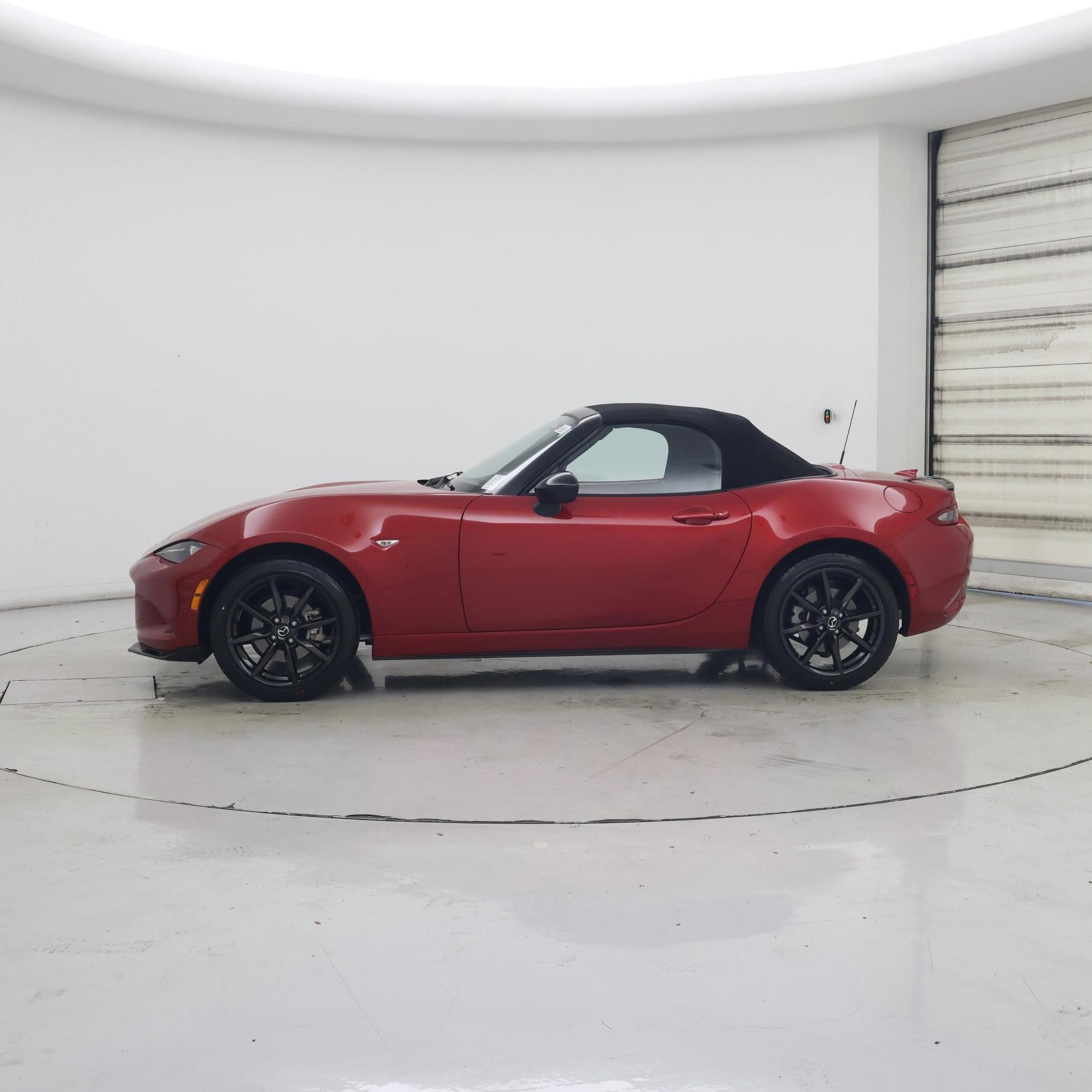 Thumbnail: 2016 Mazda MX-5 Miata - 3