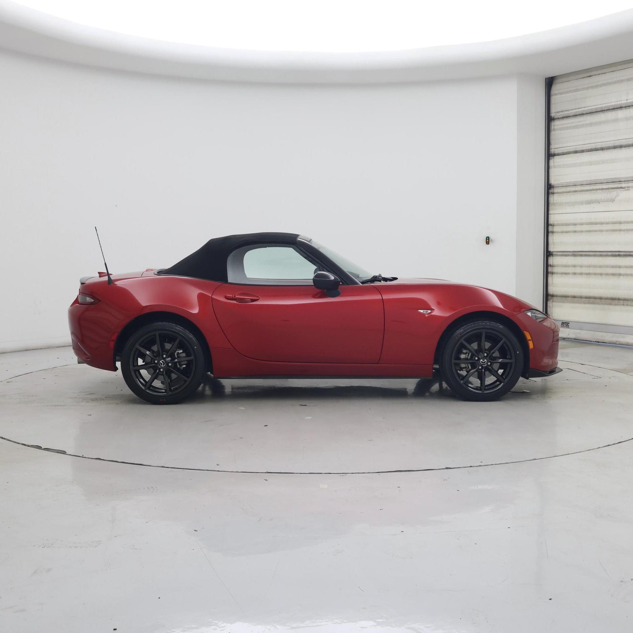 Thumbnail: 2016 Mazda MX-5 Miata - 7