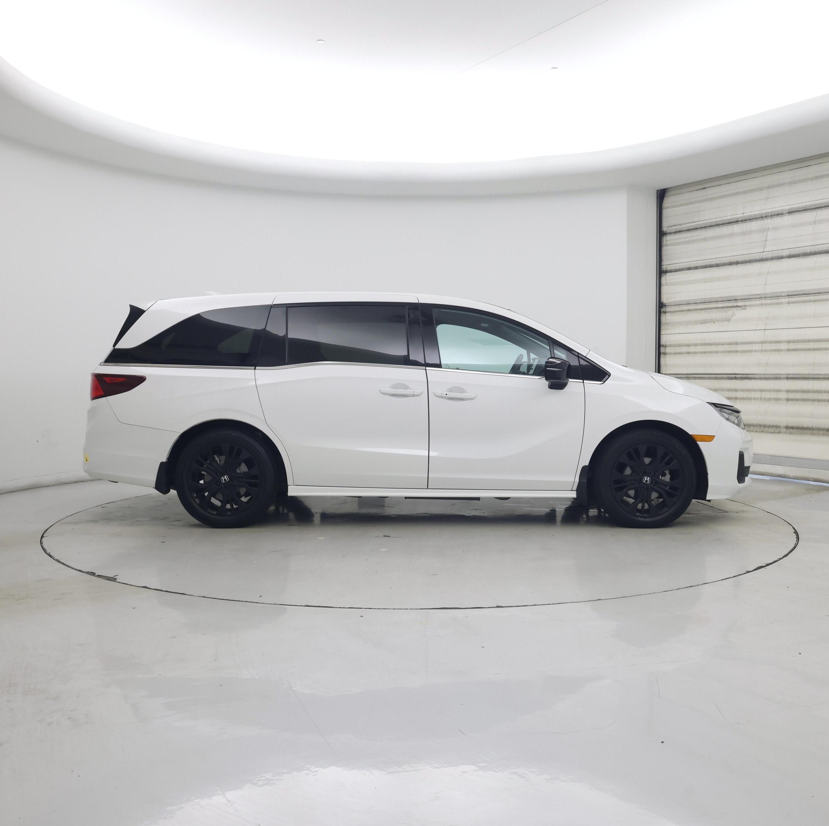 Thumbnail: 2025 Honda Odyssey - 7