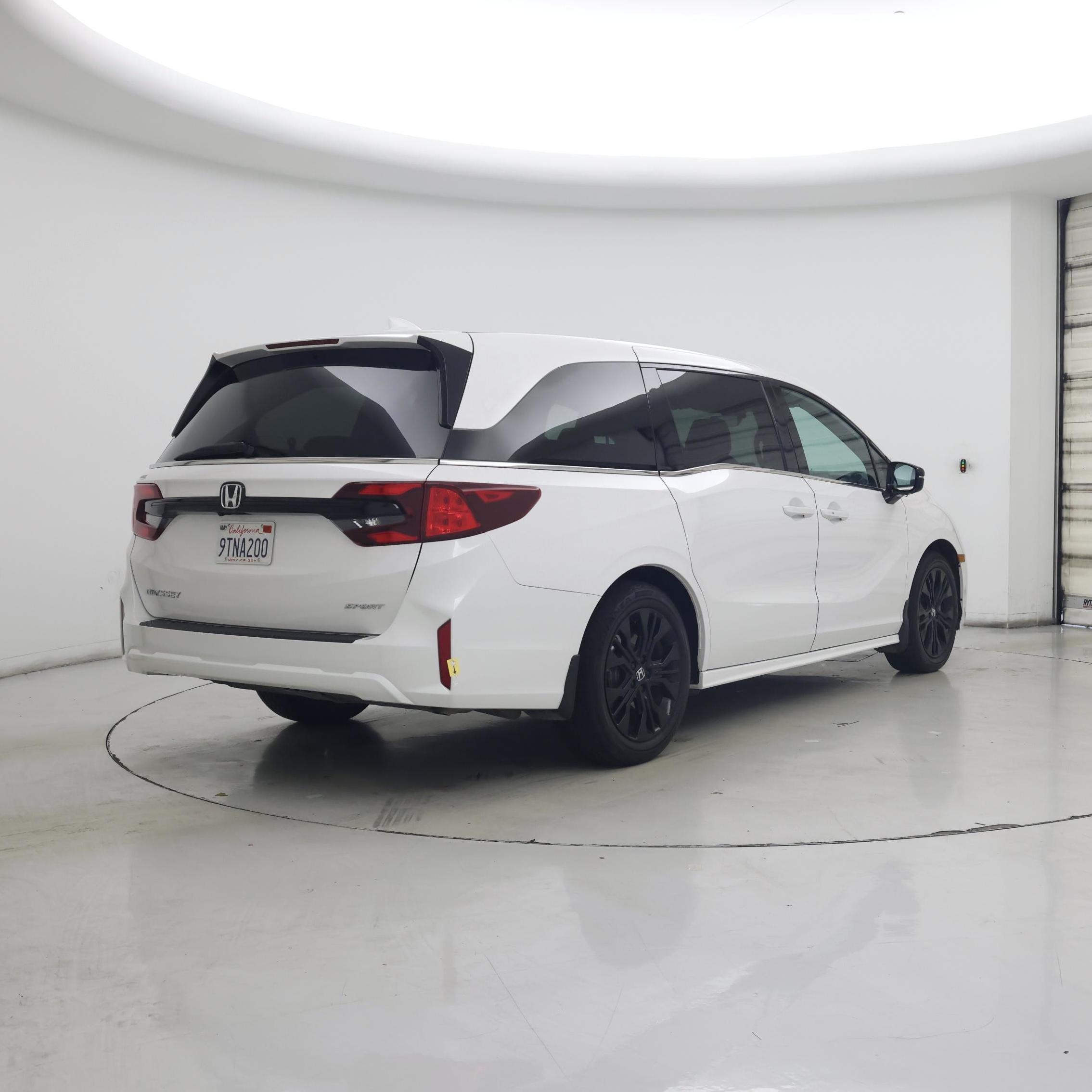 Thumbnail: 2025 Honda Odyssey - 8