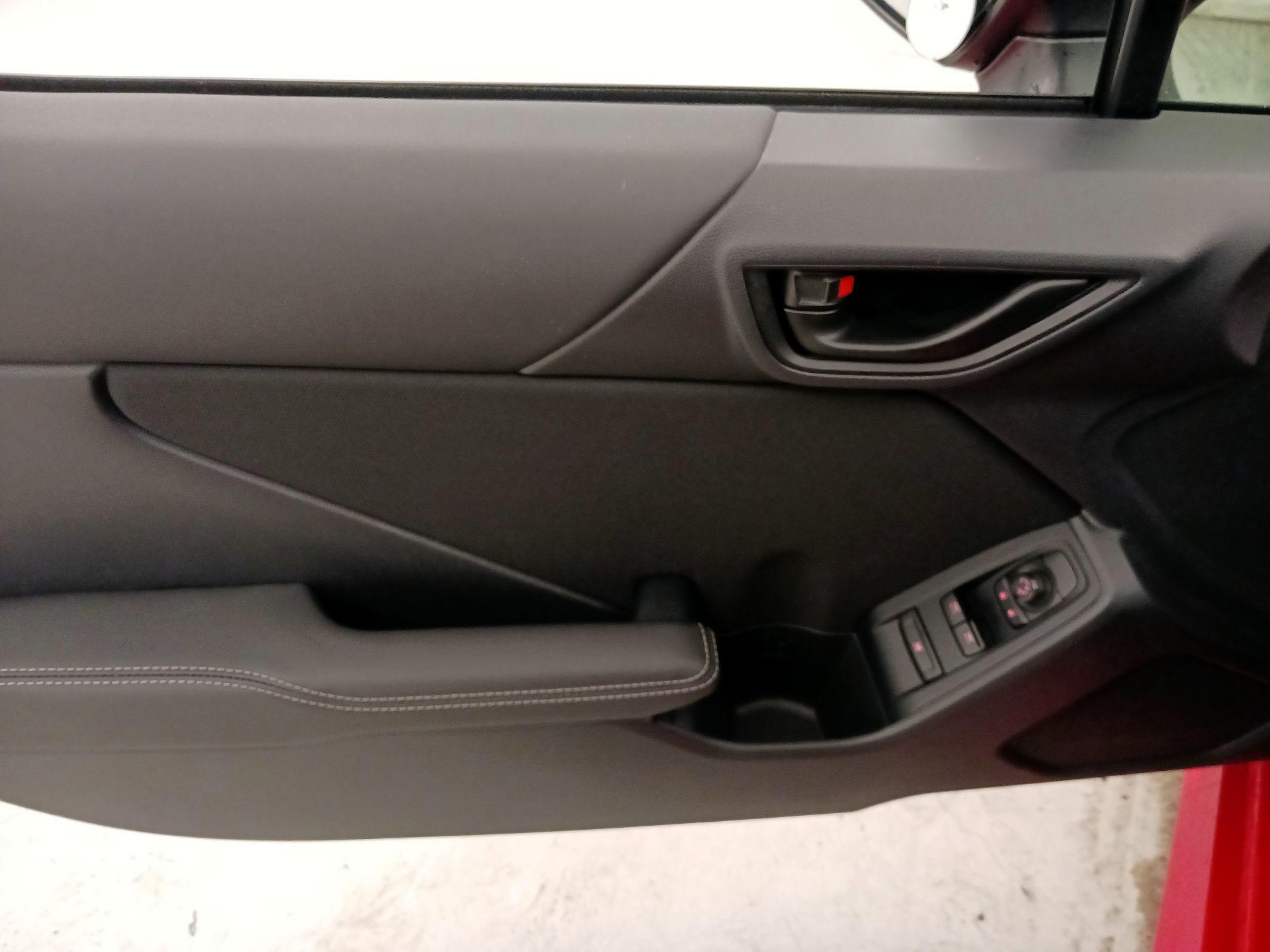 Thumbnail: 2025 Toyota GR86 - 12