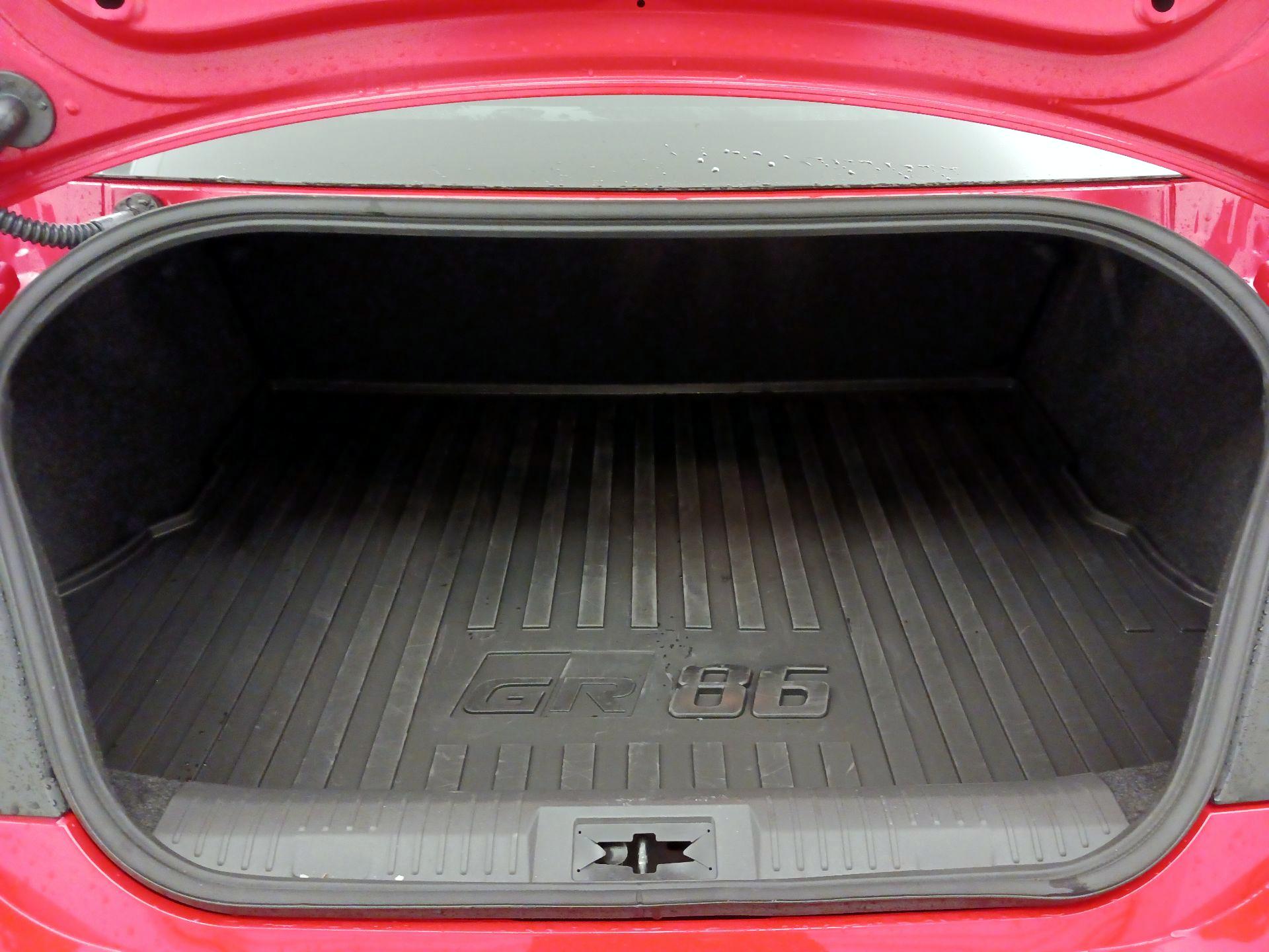 Thumbnail: 2025 Toyota GR86 - 19