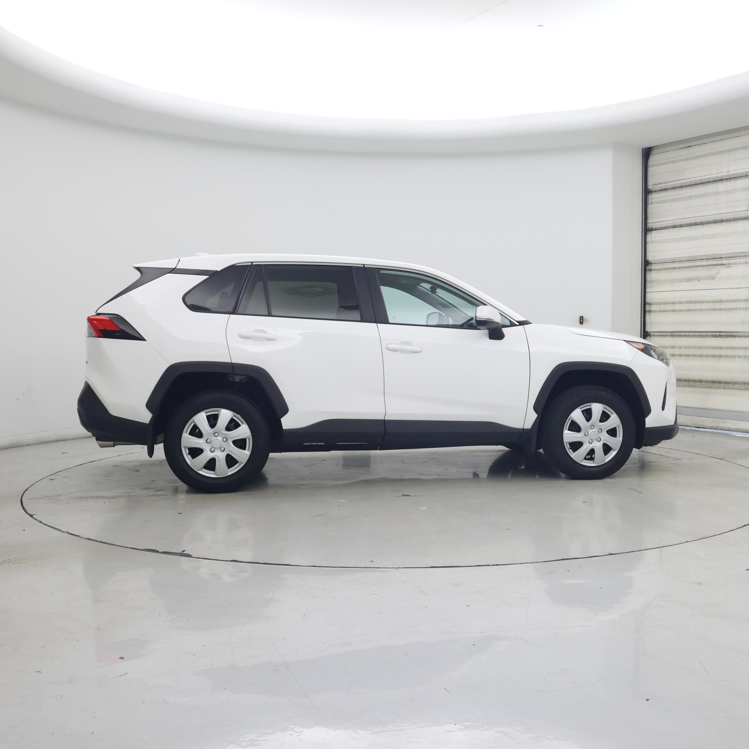 Thumbnail: 2022 Toyota RAV4 - 7