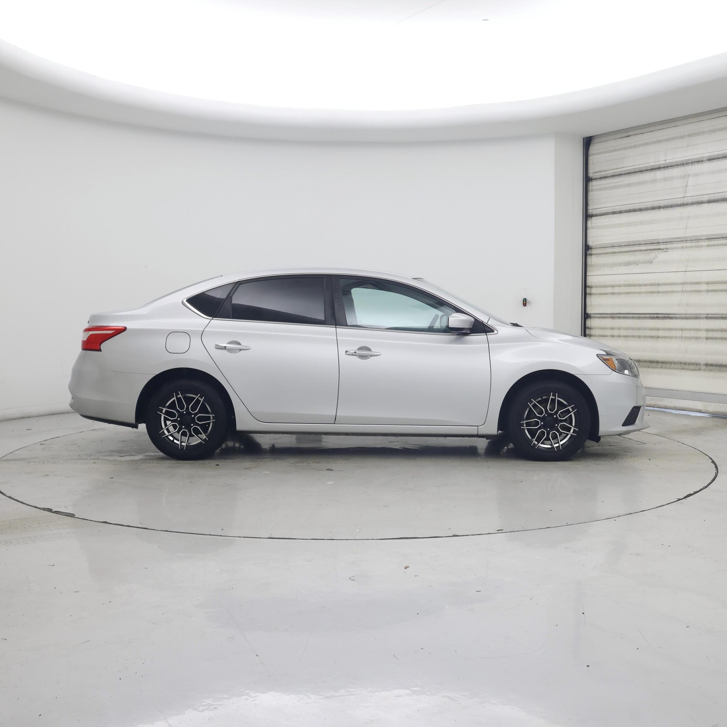 Thumbnail: 2019 Nissan Sentra - 7