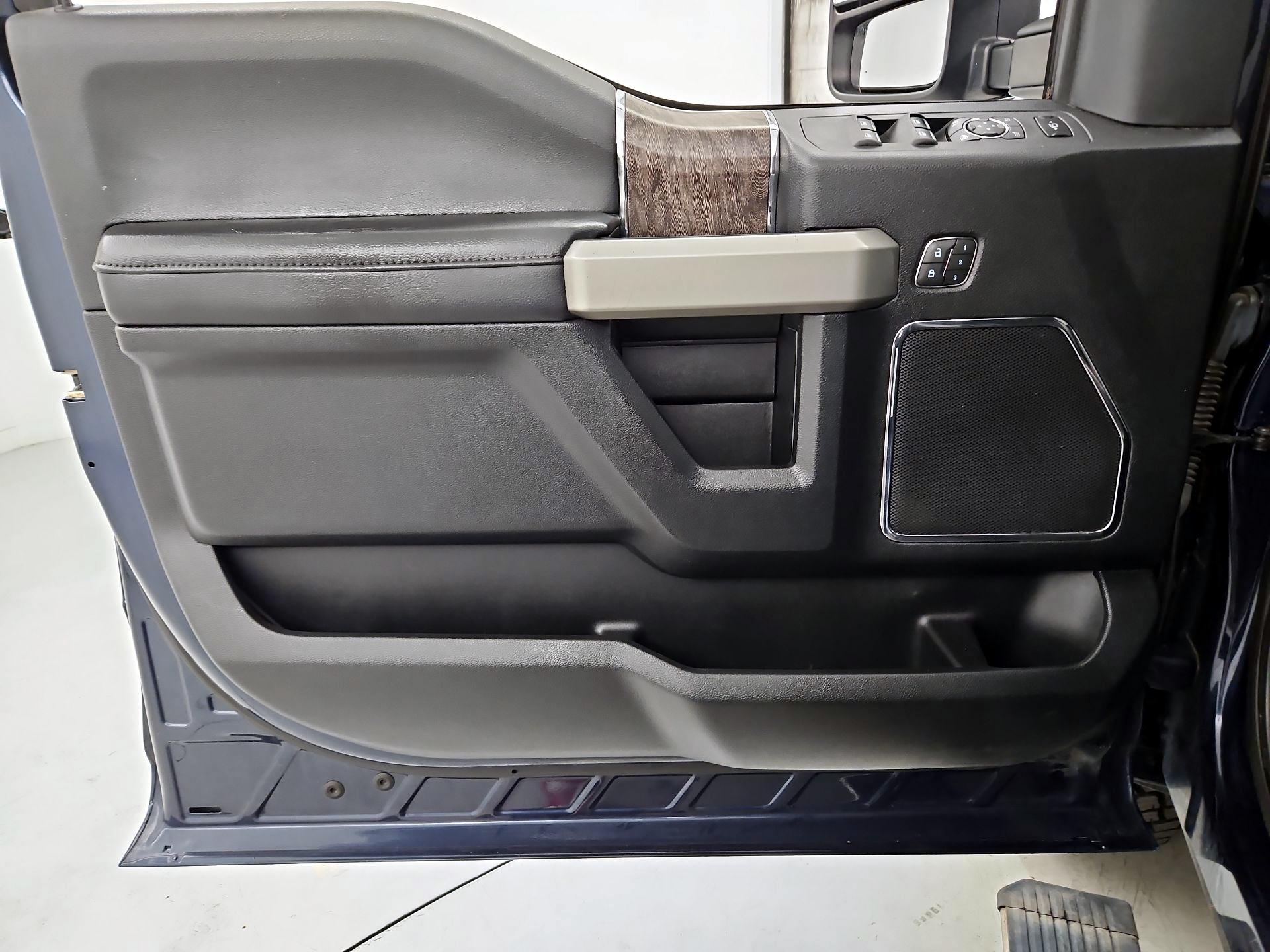 Thumbnail: 2019 Ford F-250 - 12