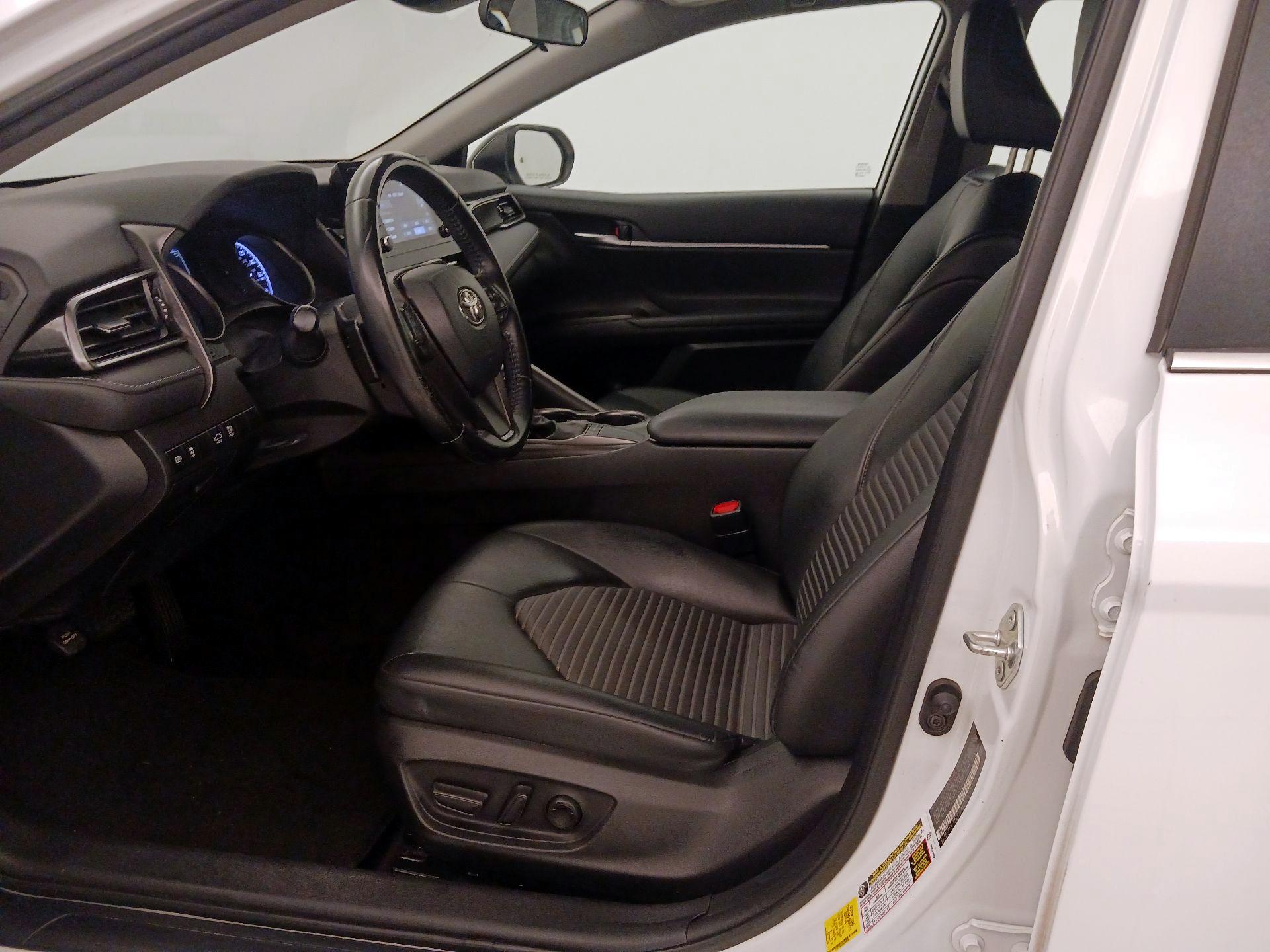 Thumbnail: 2022 Toyota Camry - 11