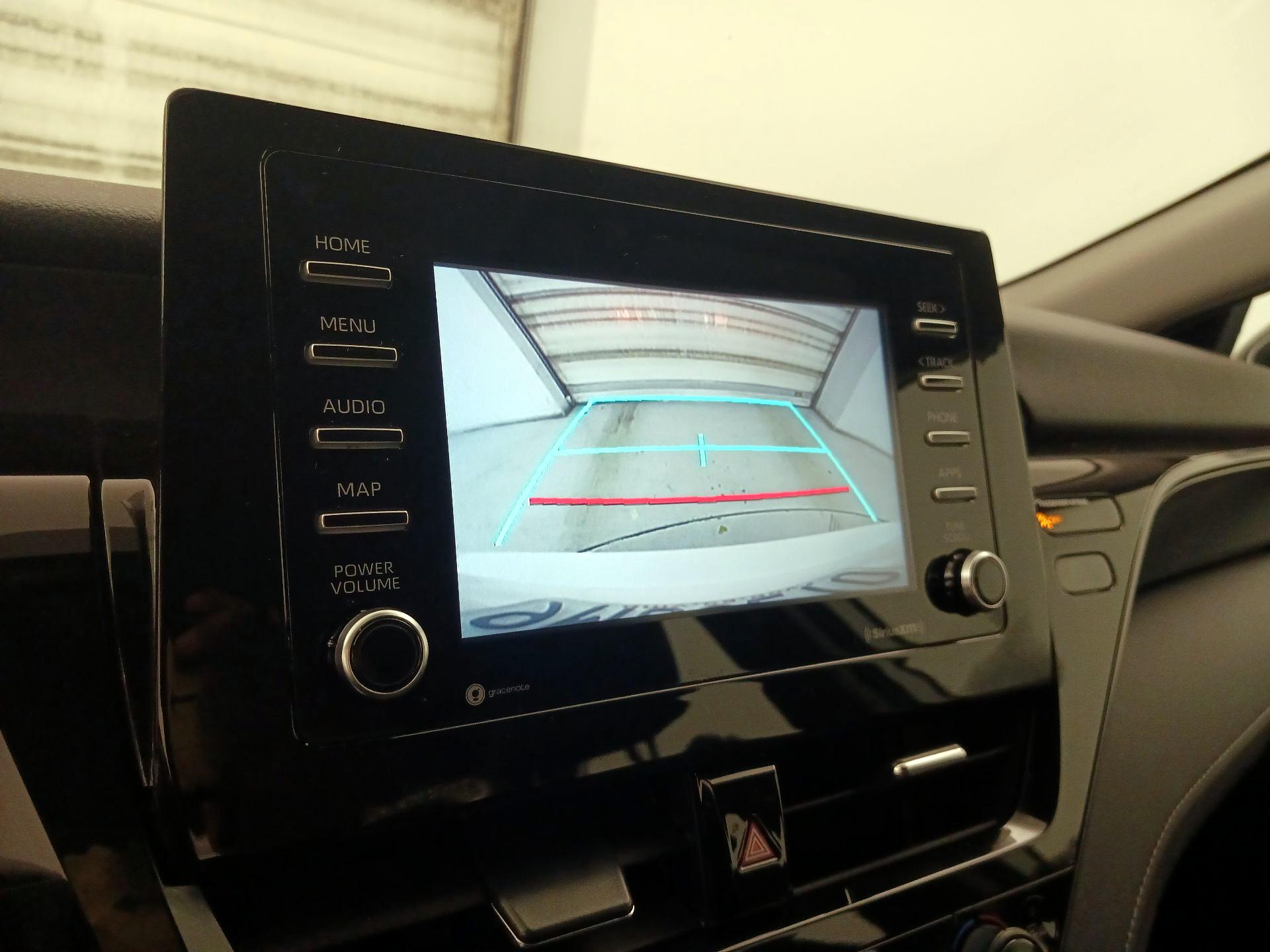 Thumbnail: 2022 Toyota Camry - 14