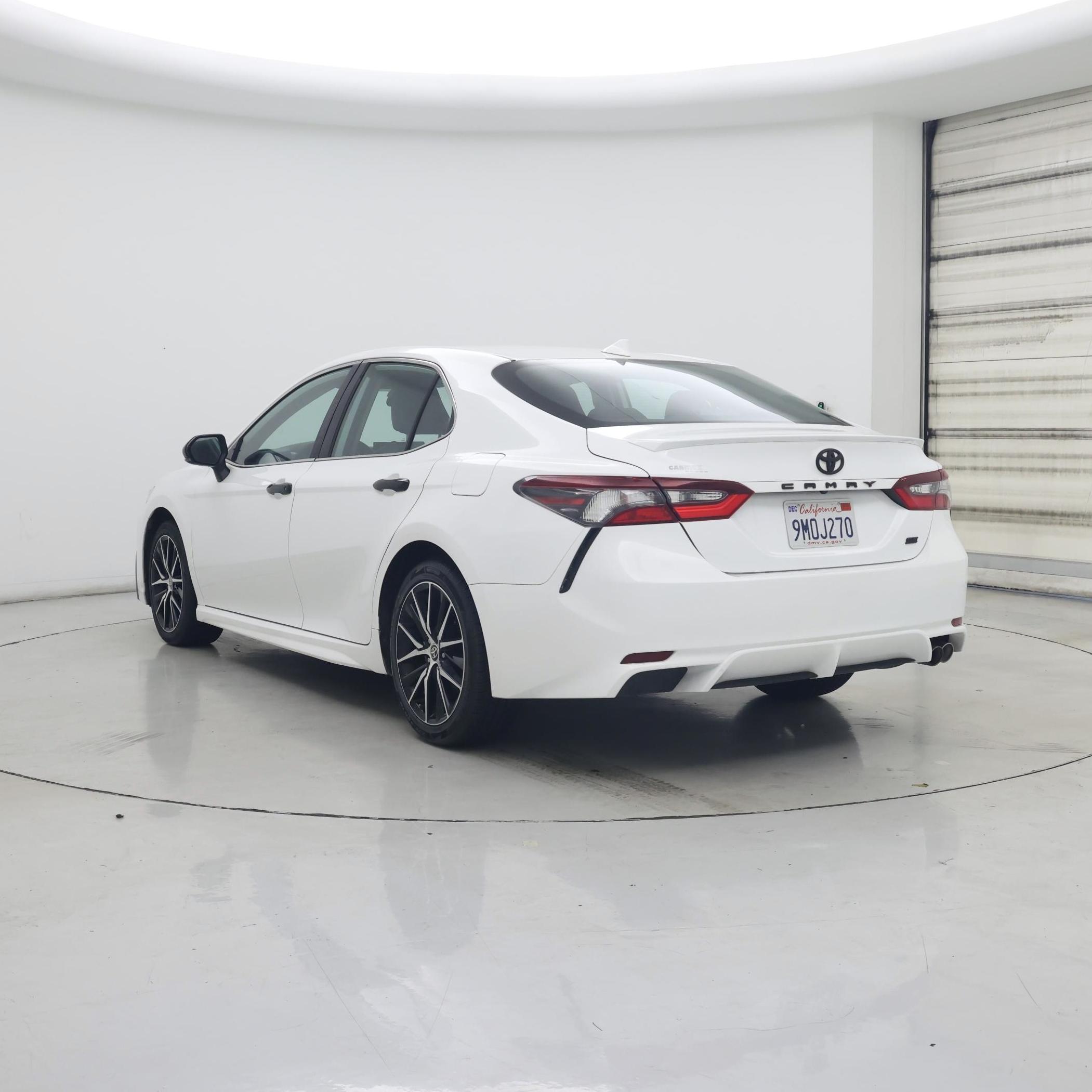 Thumbnail: 2022 Toyota Camry - 2