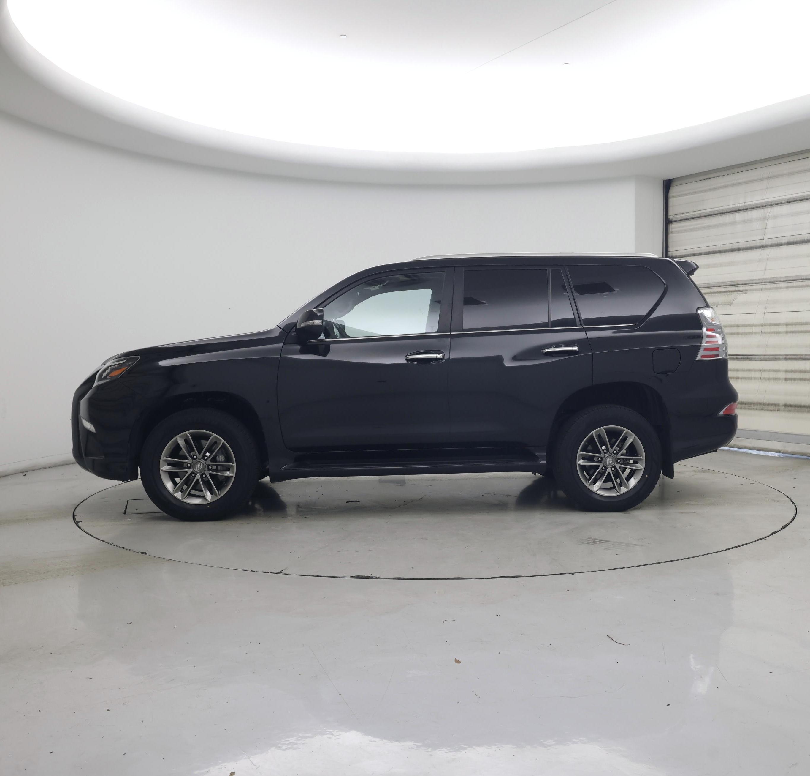 Thumbnail: 2023 Lexus GX - 3