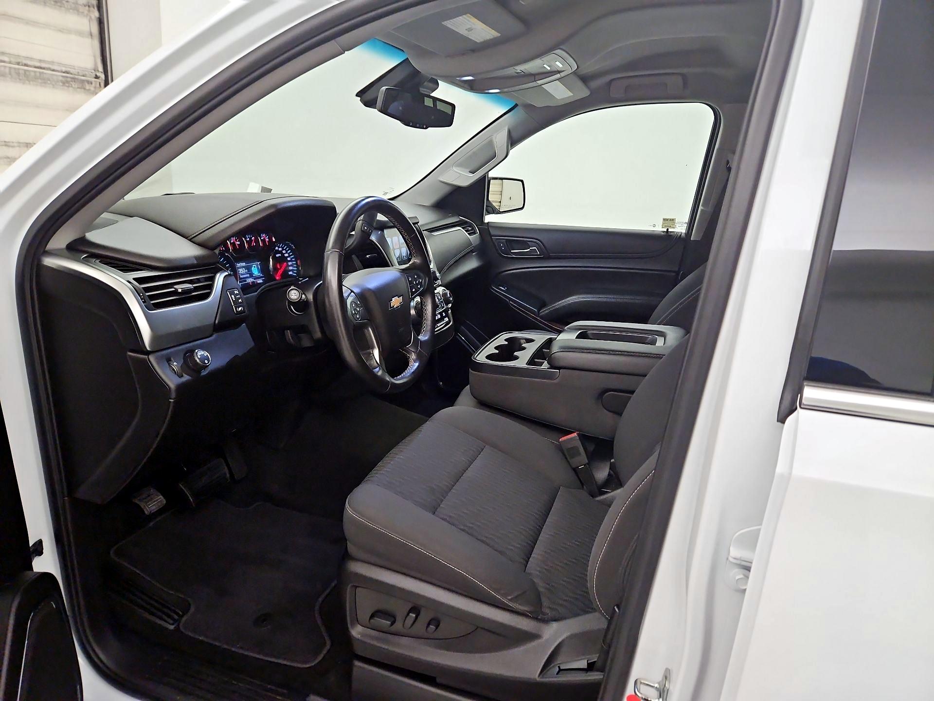 Thumbnail: 2018 Chevrolet Tahoe - 11