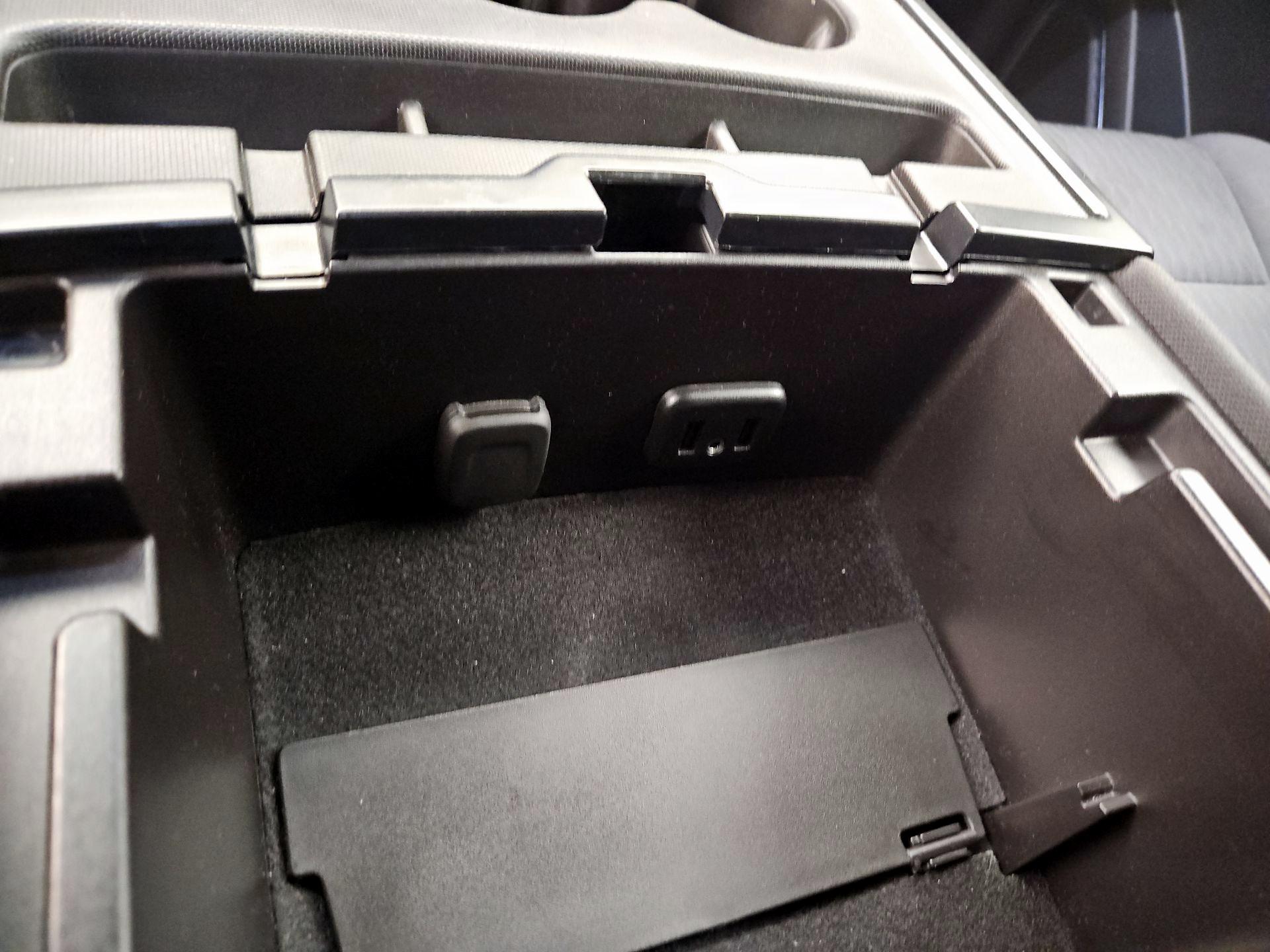 Thumbnail: 2018 Chevrolet Tahoe - 18