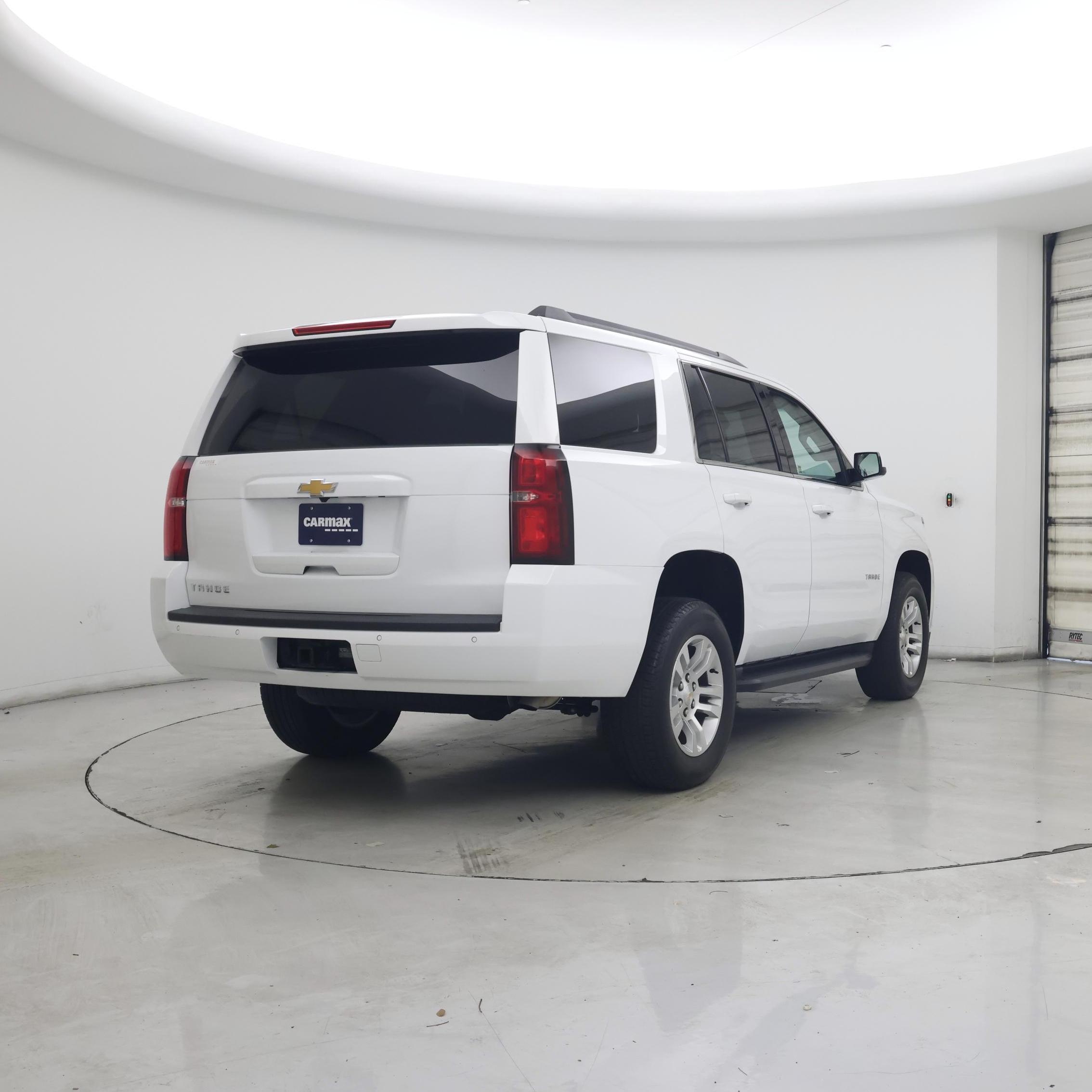 Thumbnail: 2018 Chevrolet Tahoe - 8