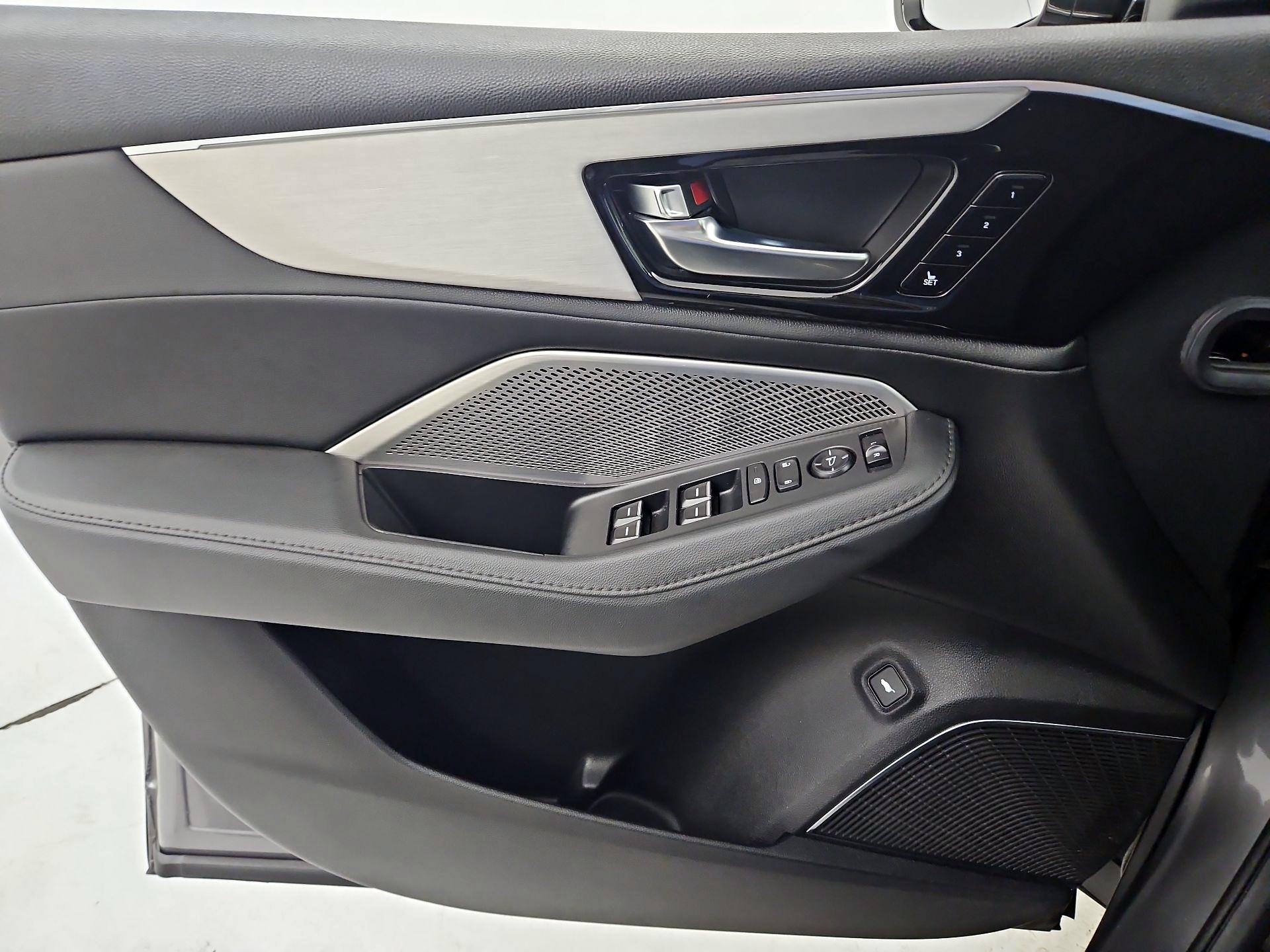 Thumbnail: 2023 Acura MDX - 12