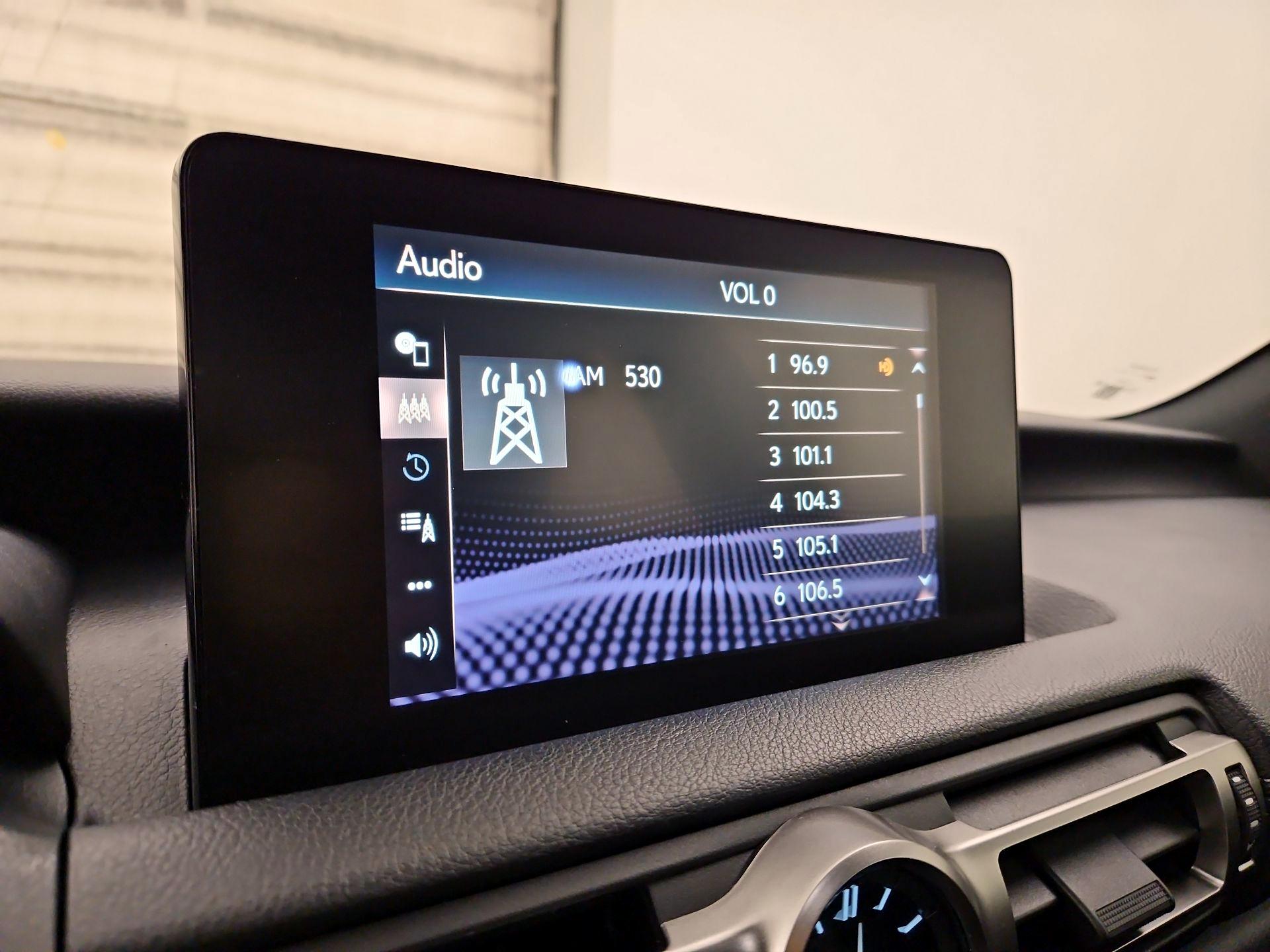 Thumbnail: 2022 Lexus IS - 15