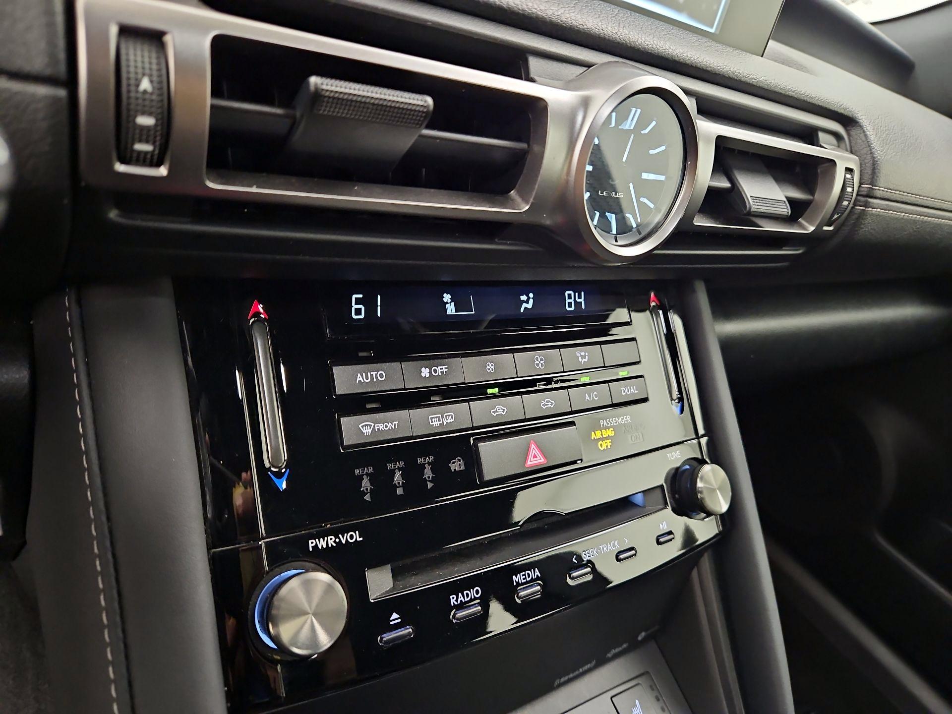 Thumbnail: 2022 Lexus IS - 16