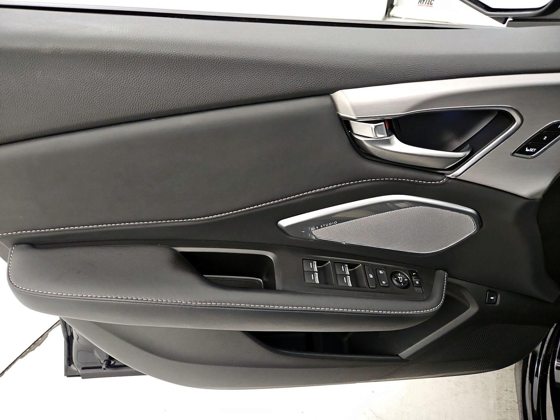 Thumbnail: 2021 Acura RDX - 12