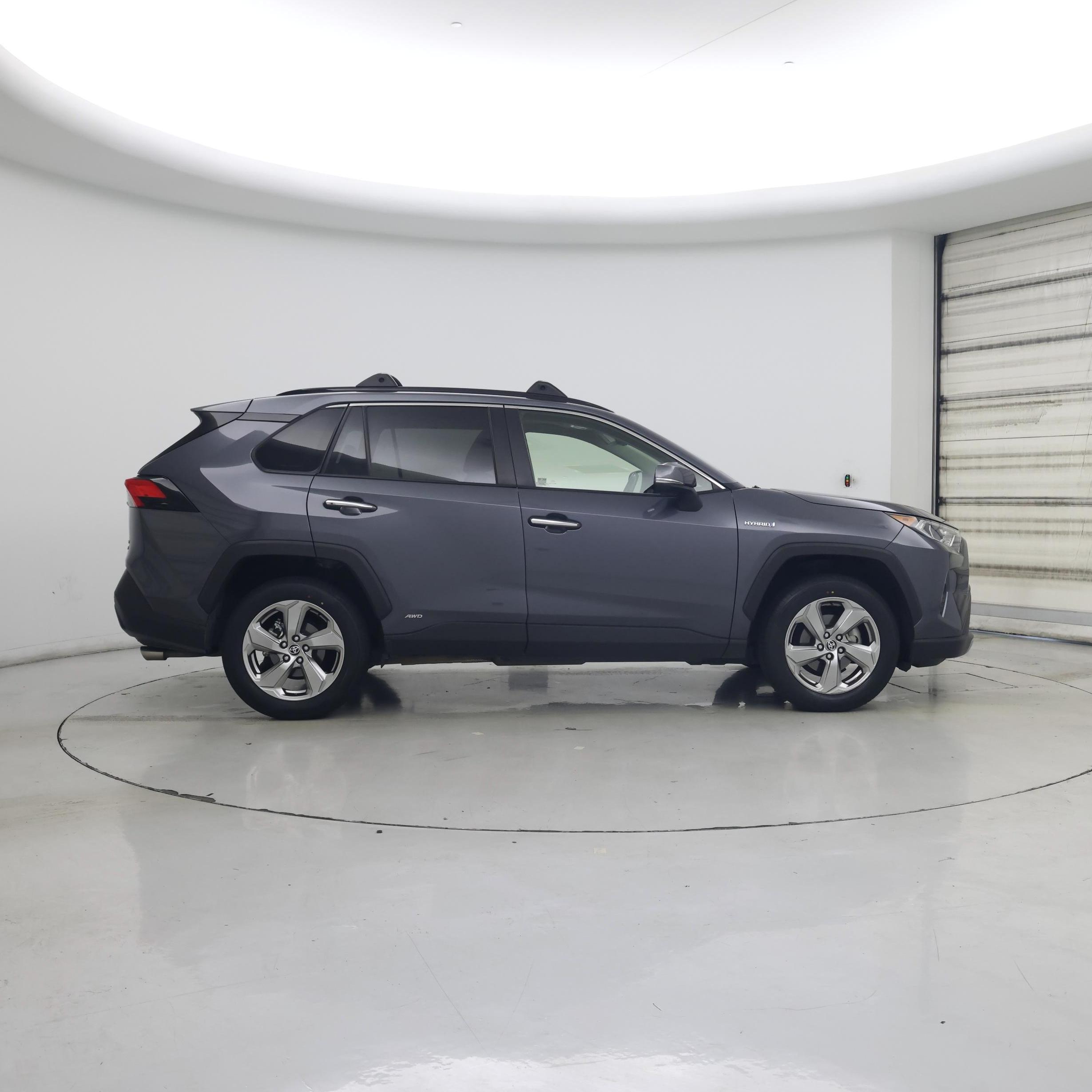 Thumbnail: 2021 Toyota RAV4 - 7
