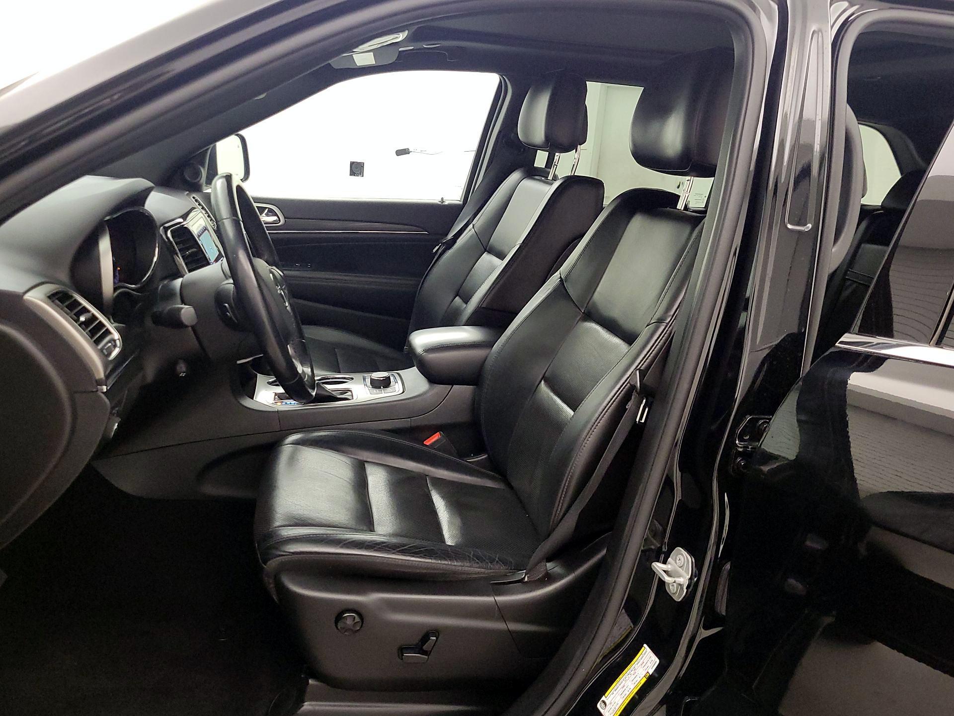 Thumbnail: 2020 Jeep Grand Cherokee - 11