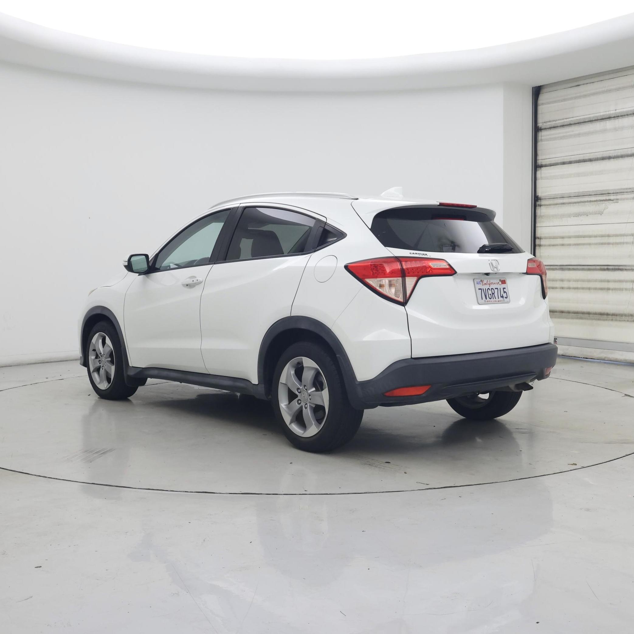 Thumbnail: 2016 Honda HR-V - 2