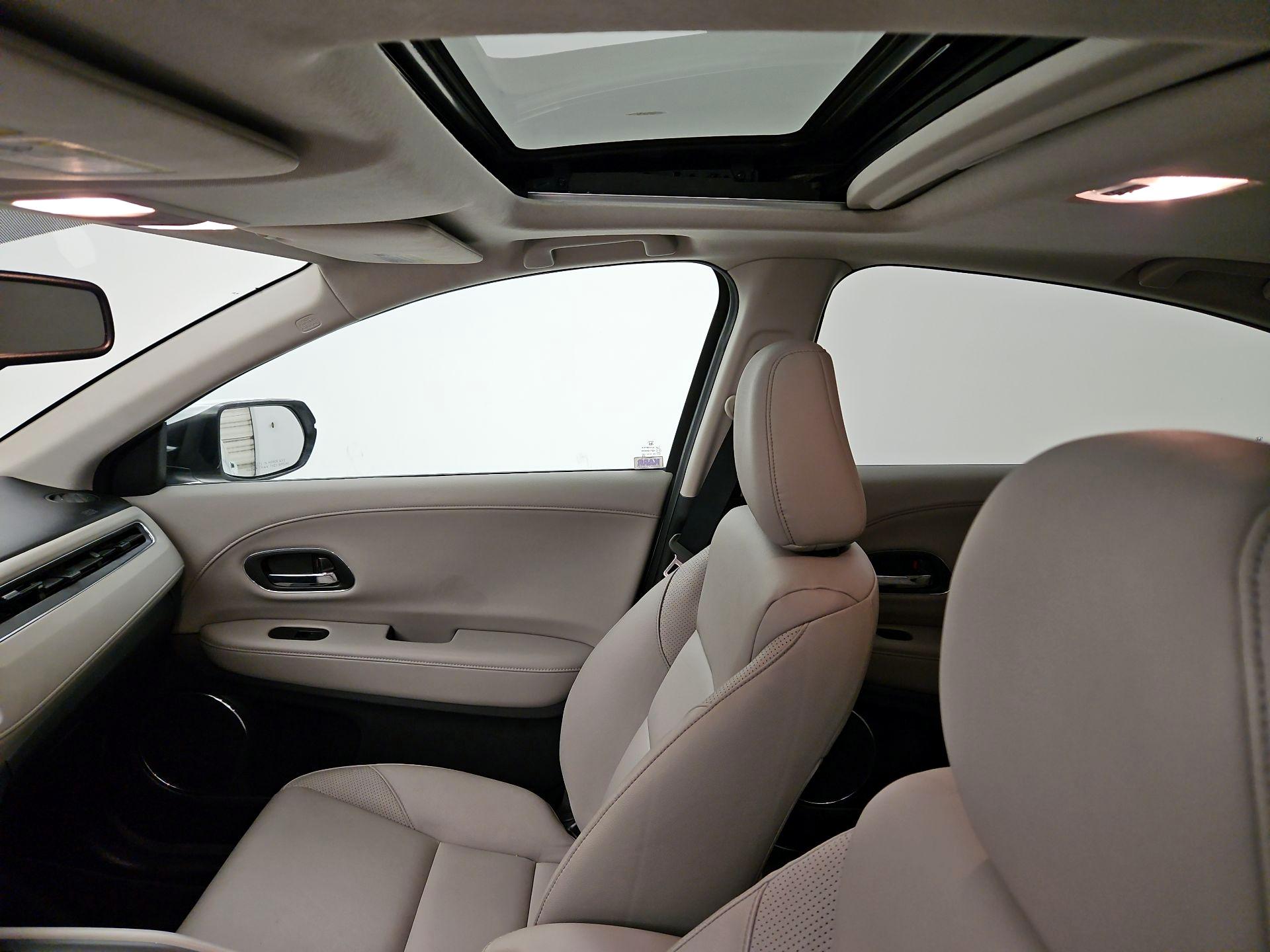 Thumbnail: 2016 Honda HR-V - 20