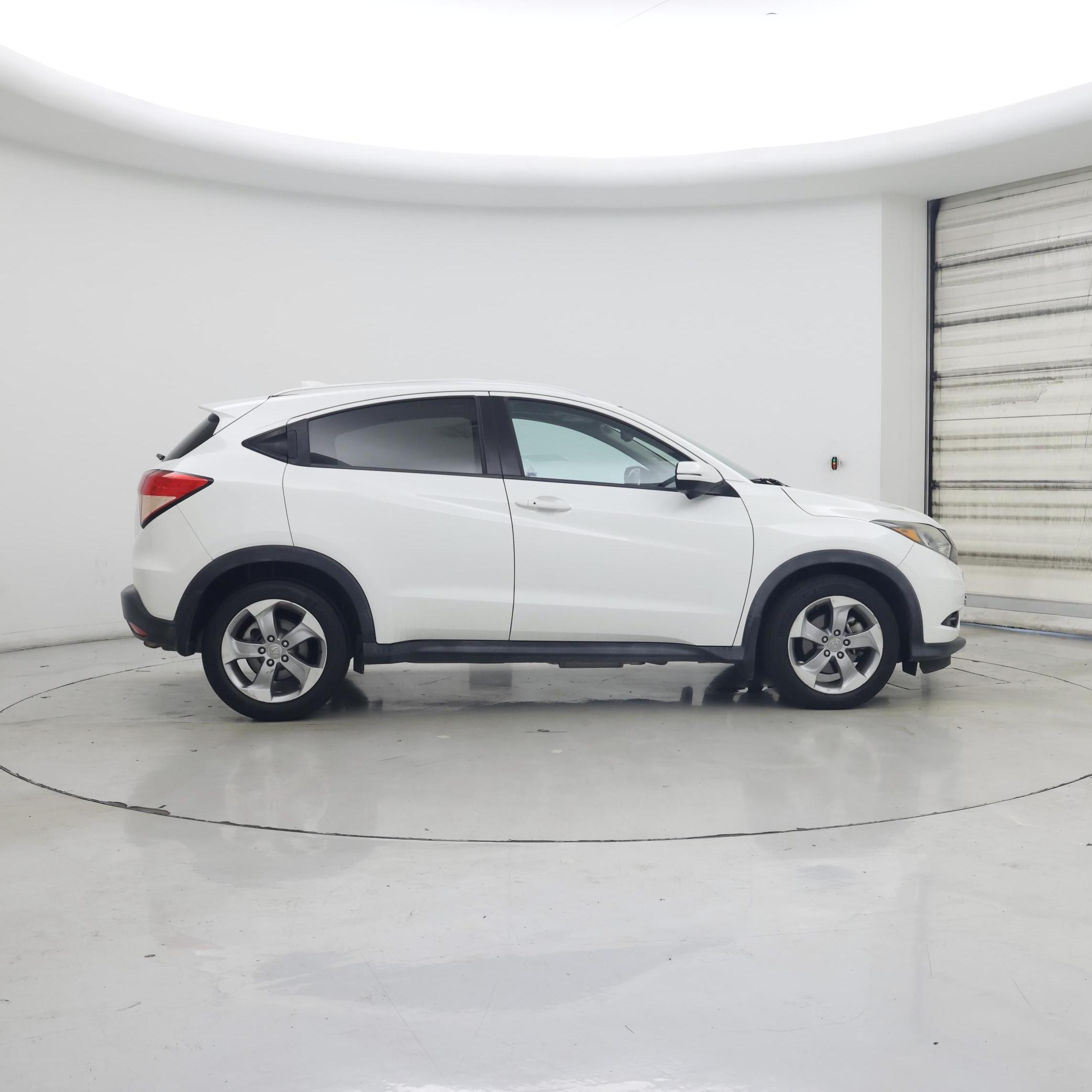 Thumbnail: 2016 Honda HR-V - 7