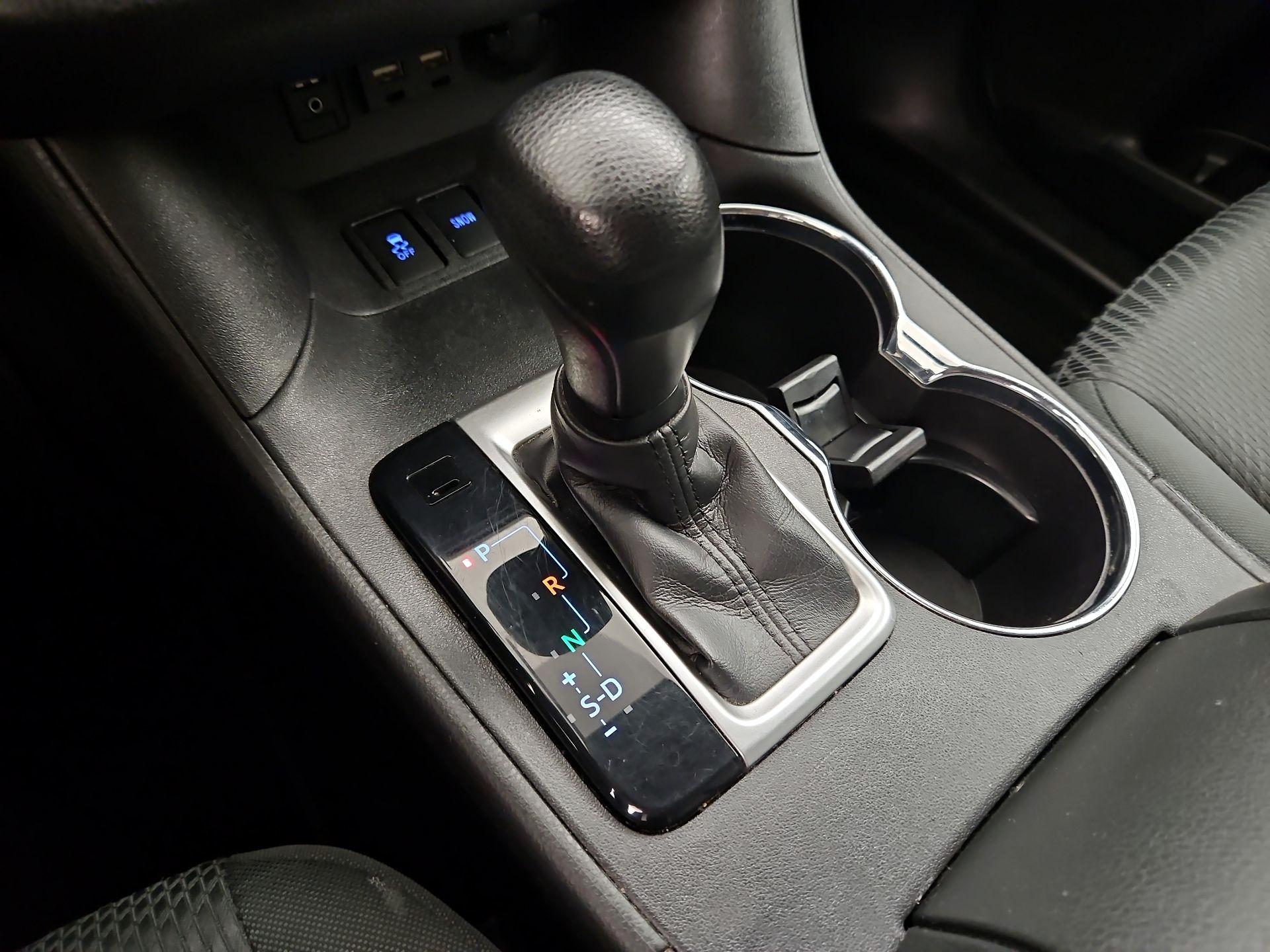 Thumbnail: 2019 Toyota Highlander - 17