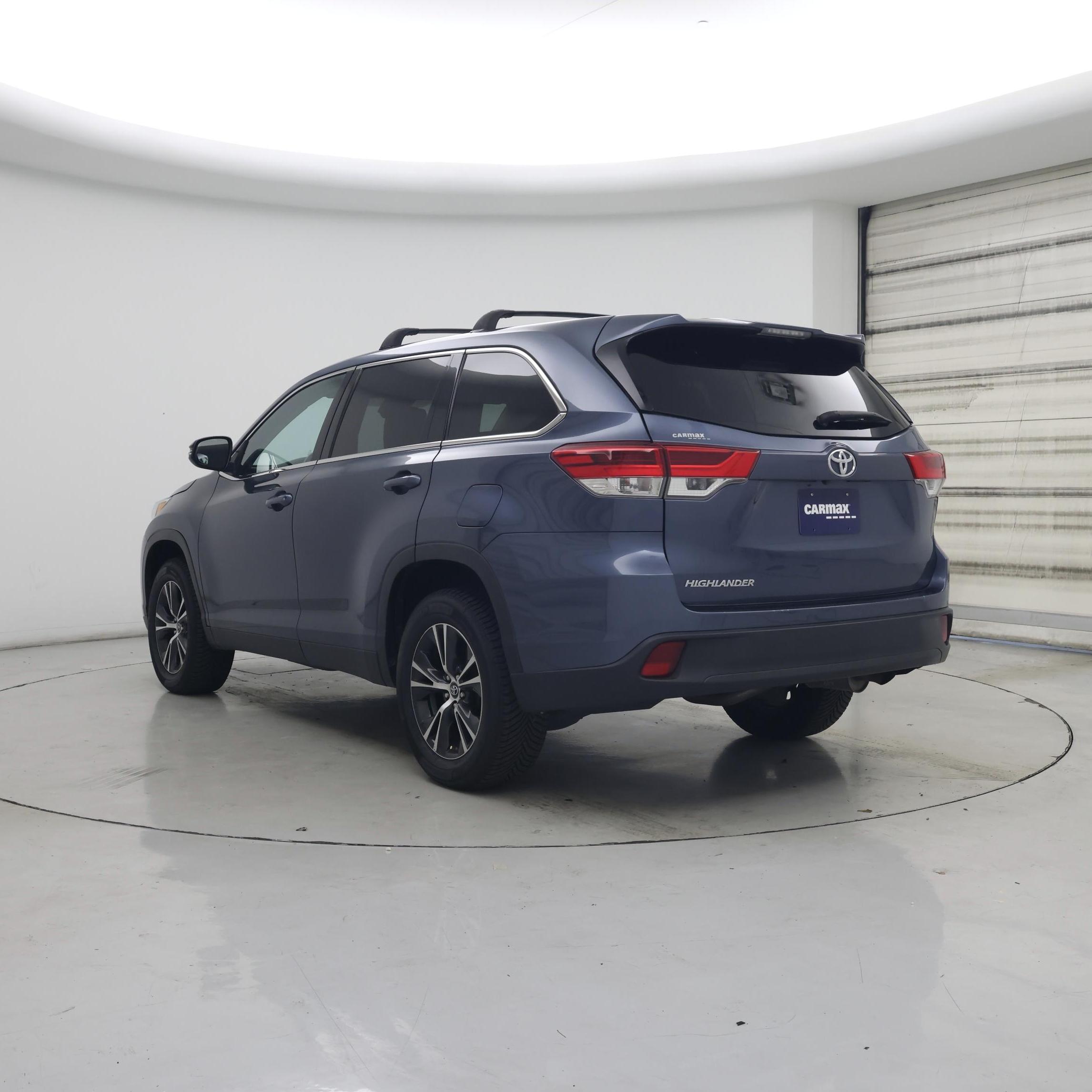 Thumbnail: 2019 Toyota Highlander - 2