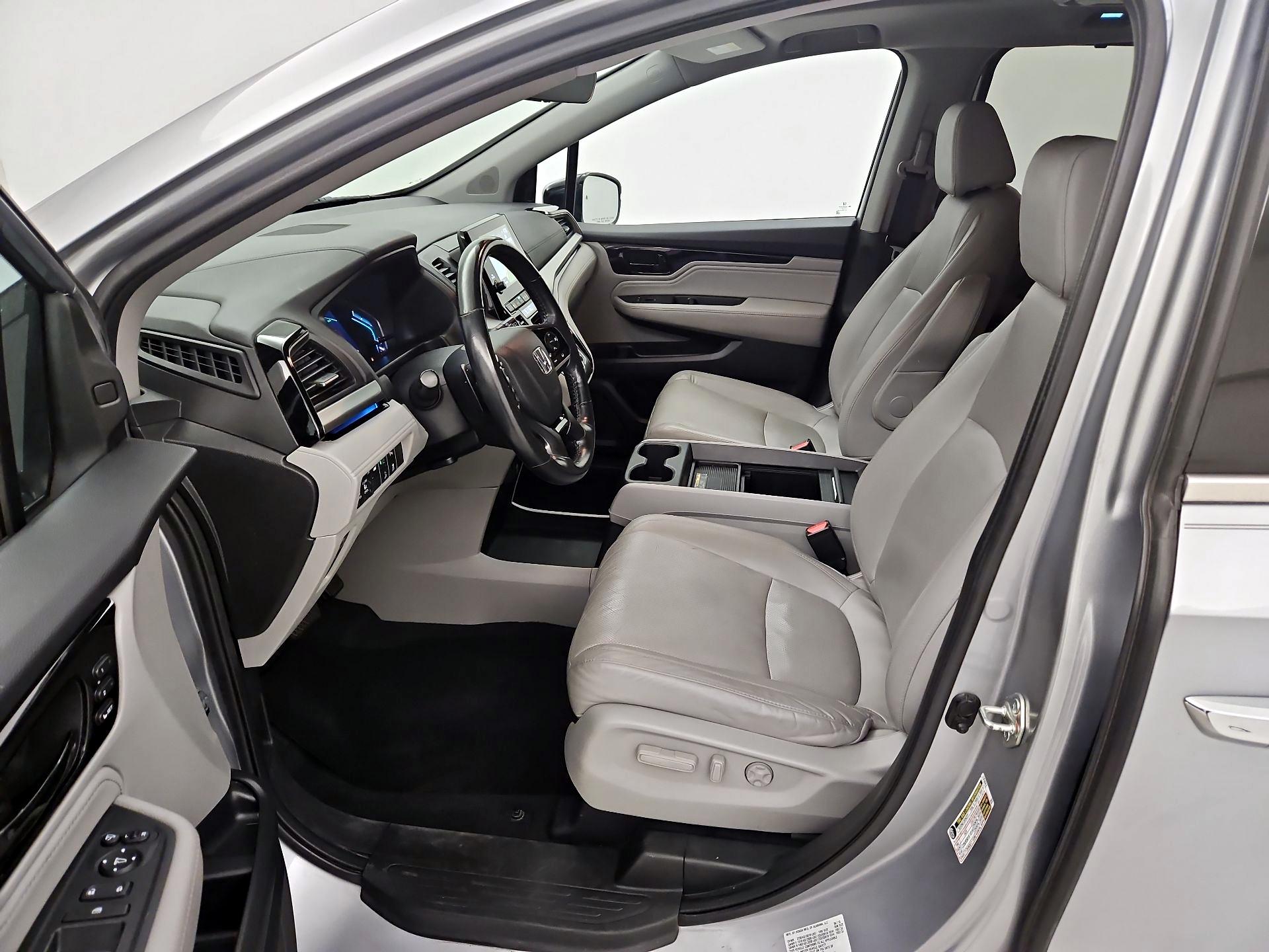 Thumbnail: 2019 Honda Odyssey - 11