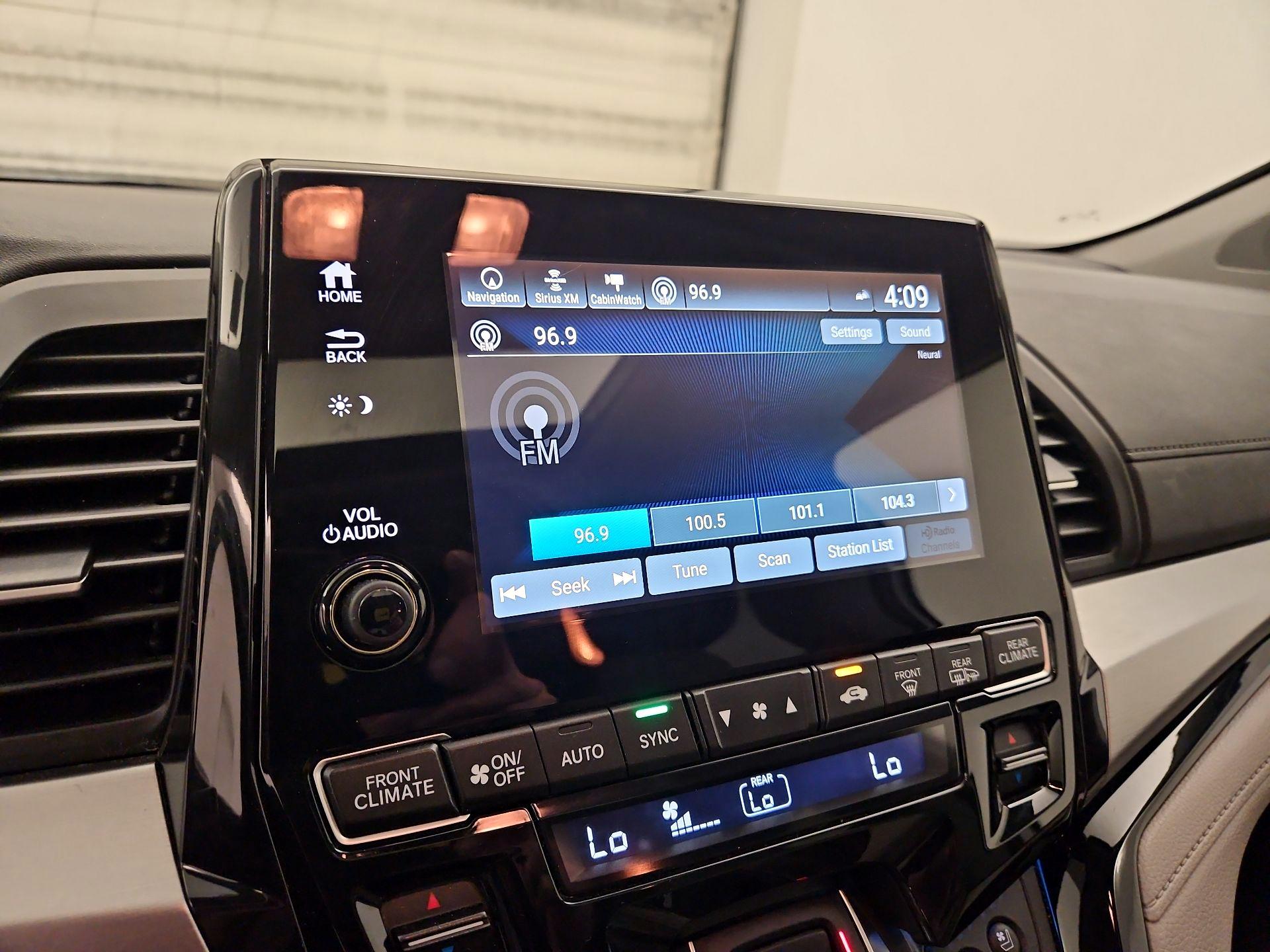 Thumbnail: 2019 Honda Odyssey - 16
