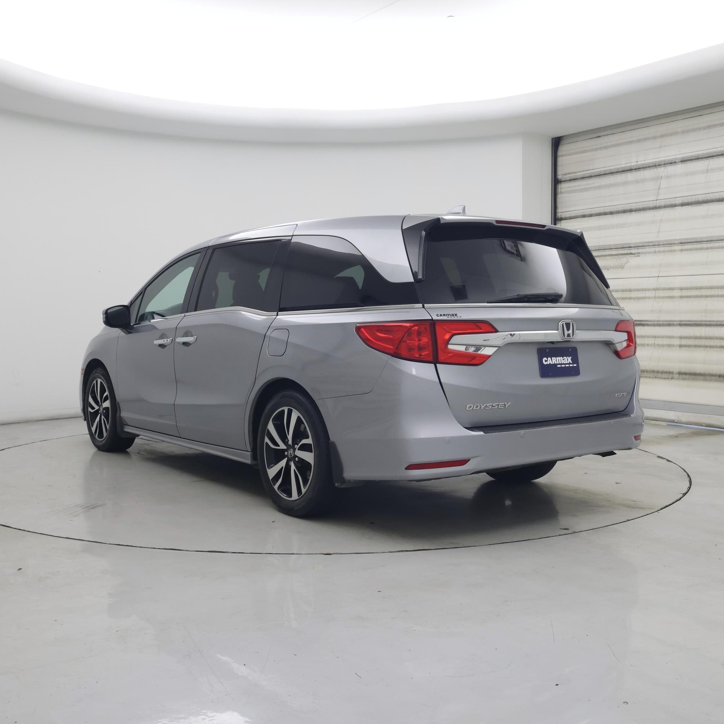 Thumbnail: 2019 Honda Odyssey - 2