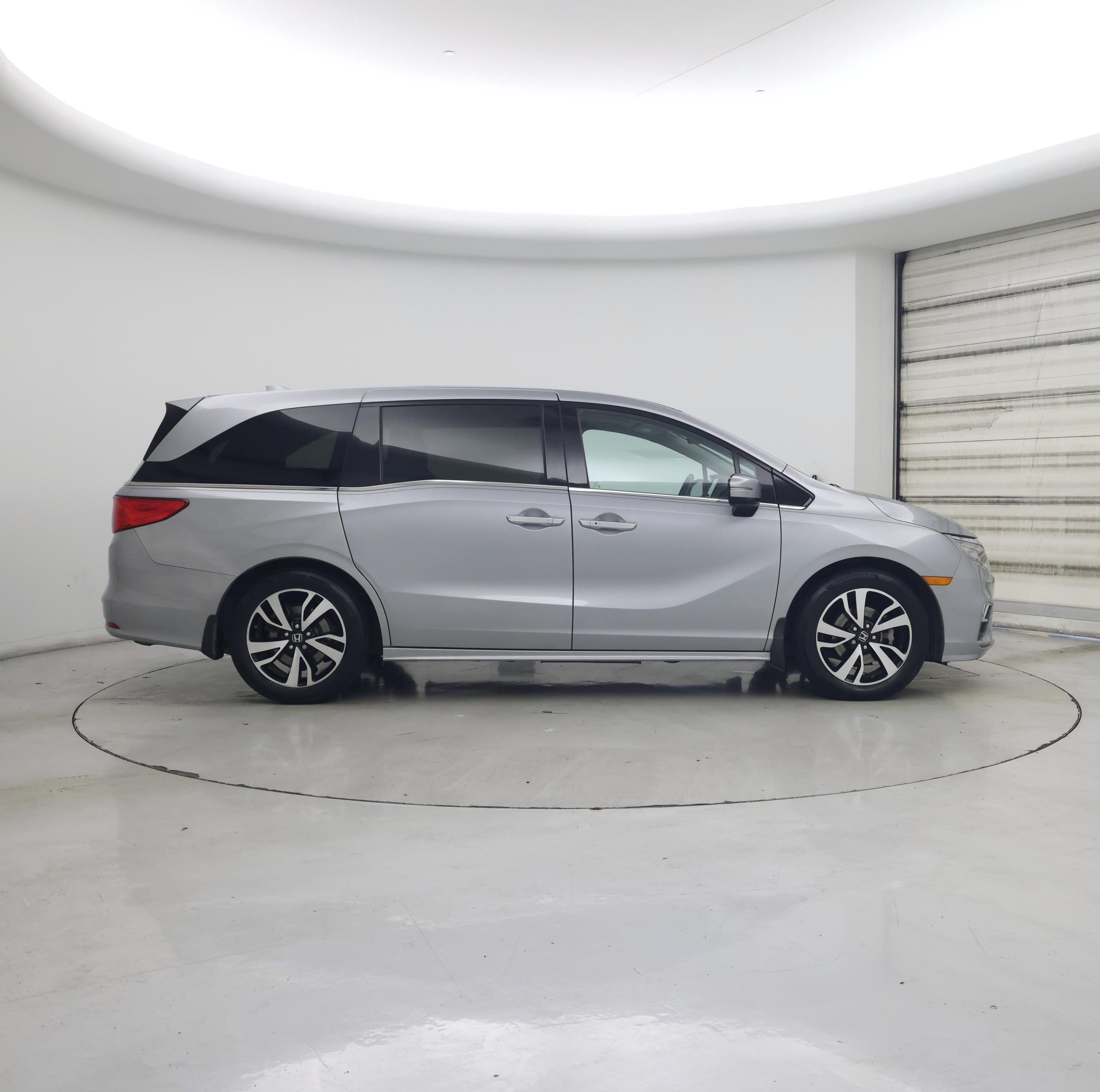 Thumbnail: 2019 Honda Odyssey - 7