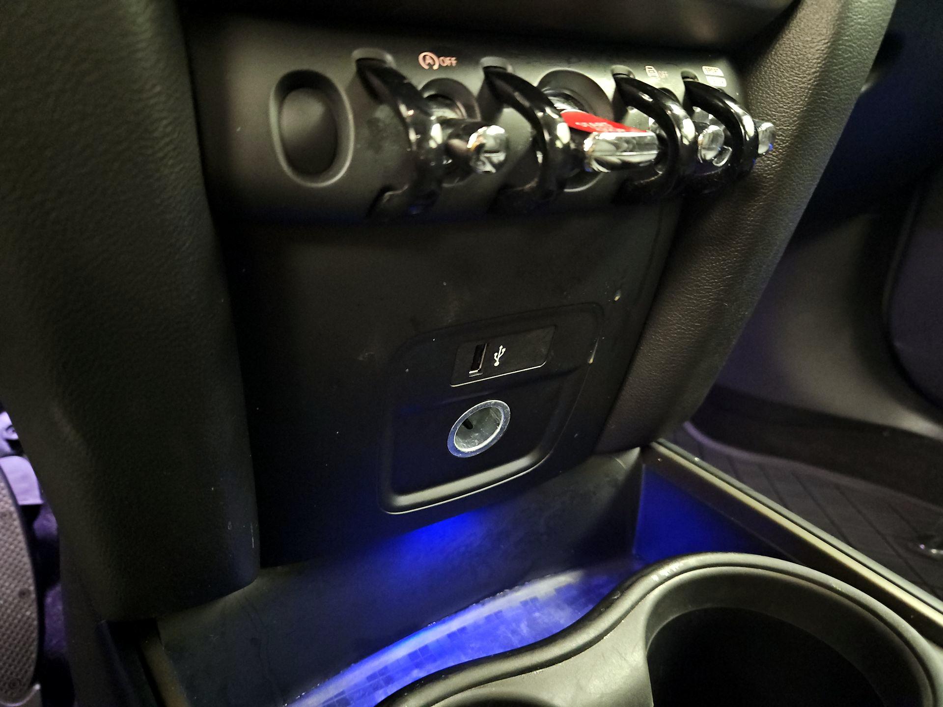 Thumbnail: 2022 MINI Cooper Countryman - 19