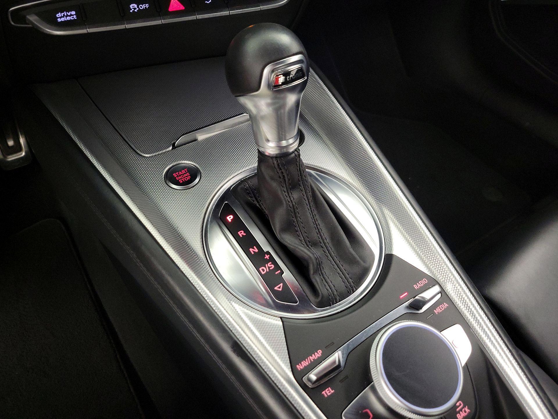 Thumbnail: 2016 Audi TT - 17
