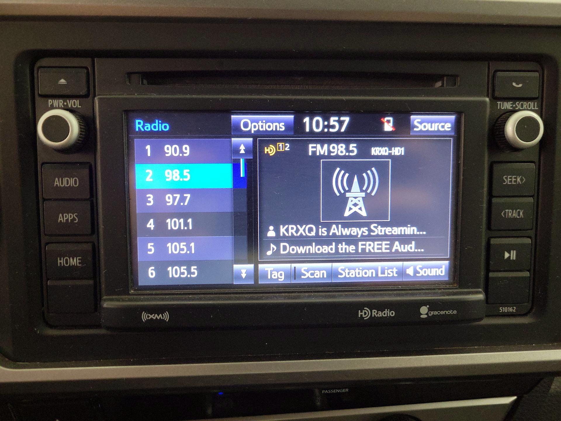 Thumbnail: 2017 Toyota Tacoma - 14