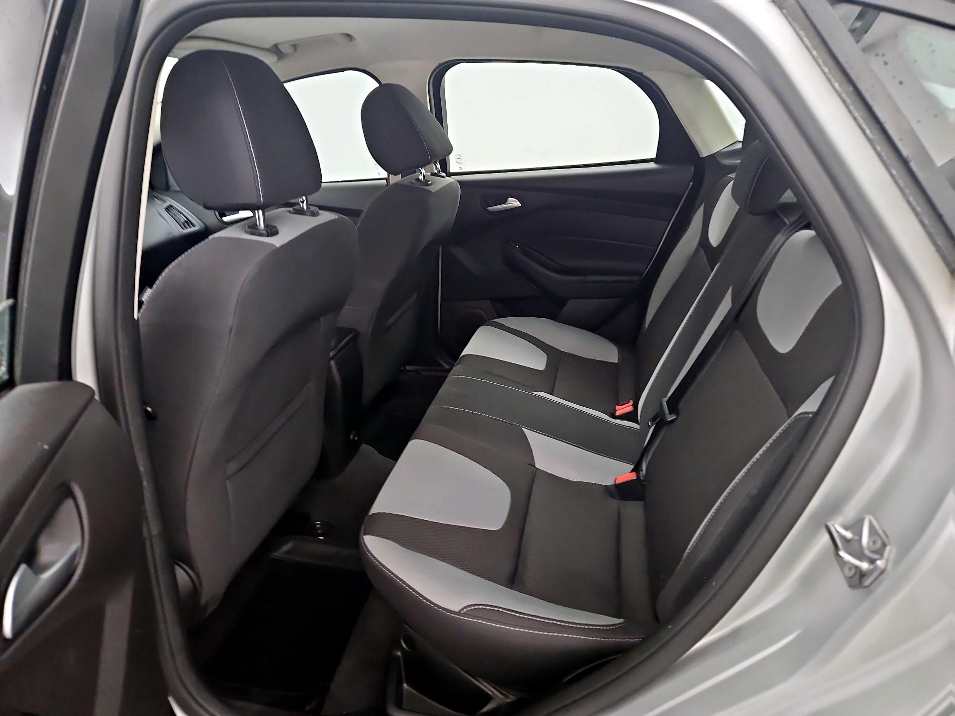 Thumbnail: 2014 Ford Focus - 18