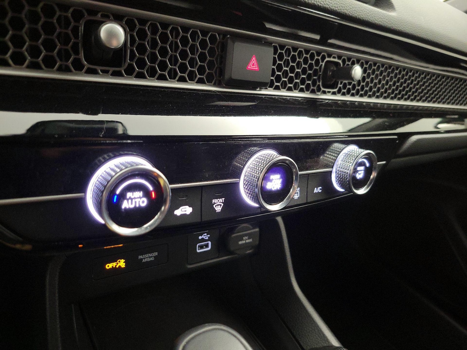 2024 Honda Civic Hatchback Sport - Photo 17