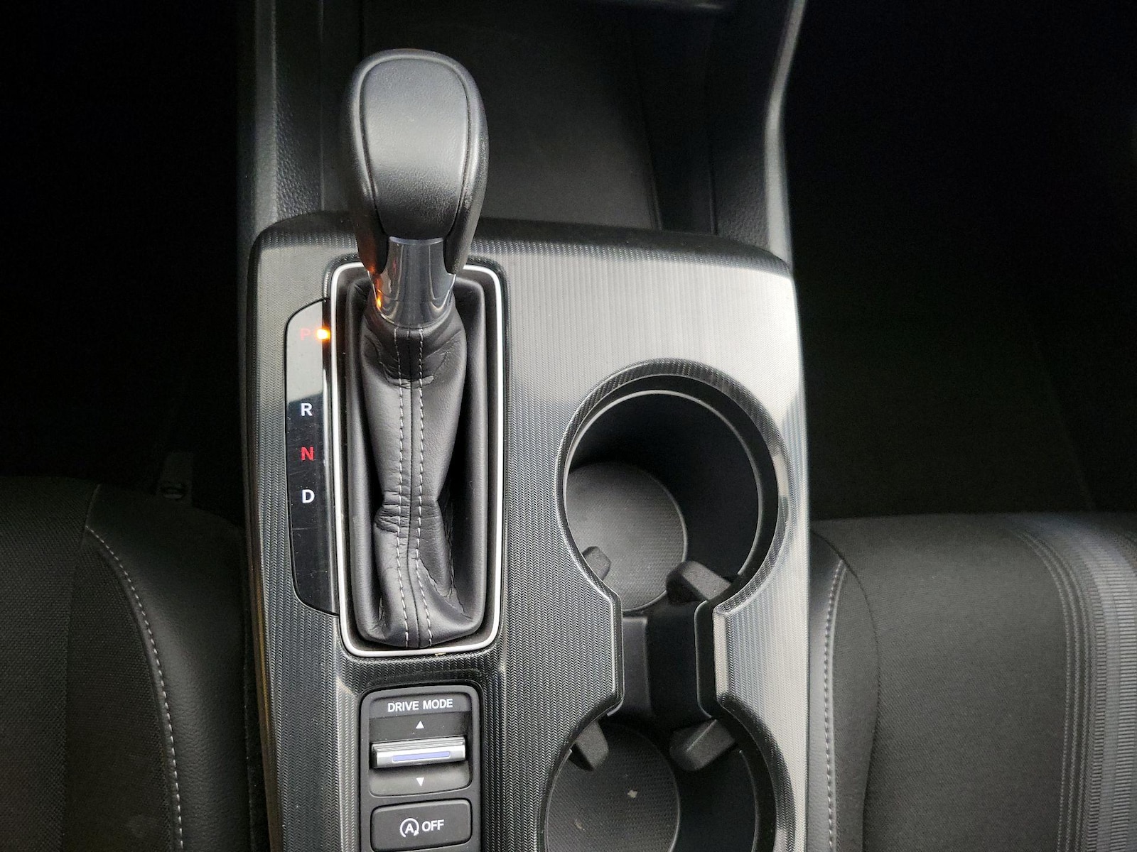 2024 Honda Civic Hatchback Sport - Photo 18