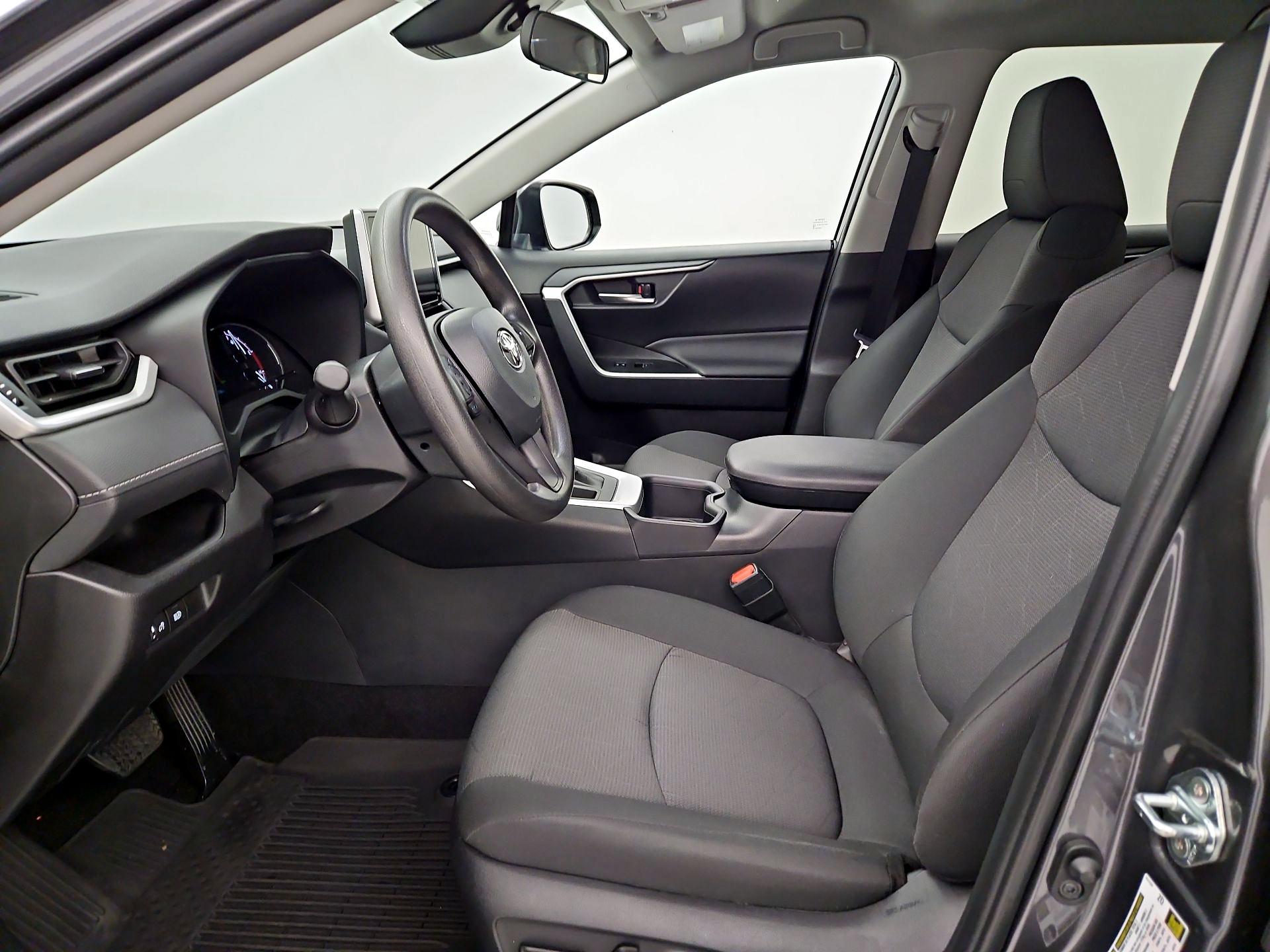 Thumbnail: 2025 Toyota RAV4 - 11