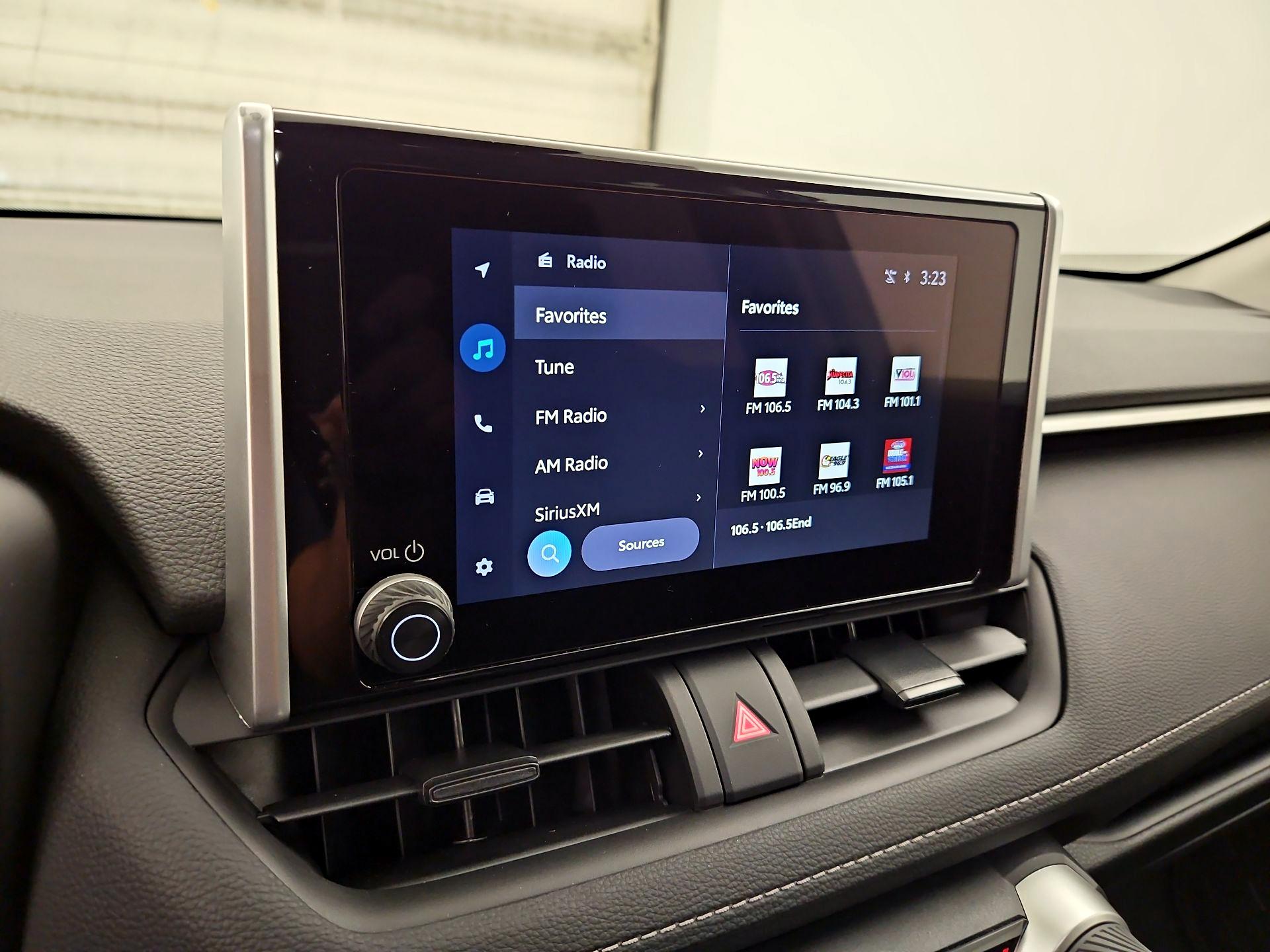 Thumbnail: 2025 Toyota RAV4 - 15