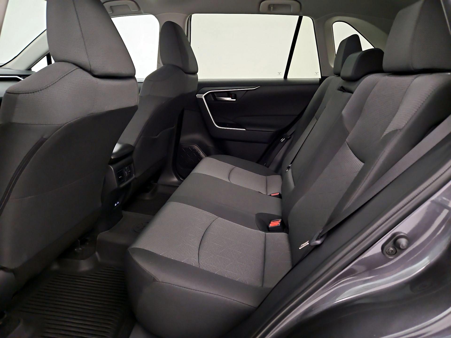 Thumbnail: 2025 Toyota RAV4 - 19