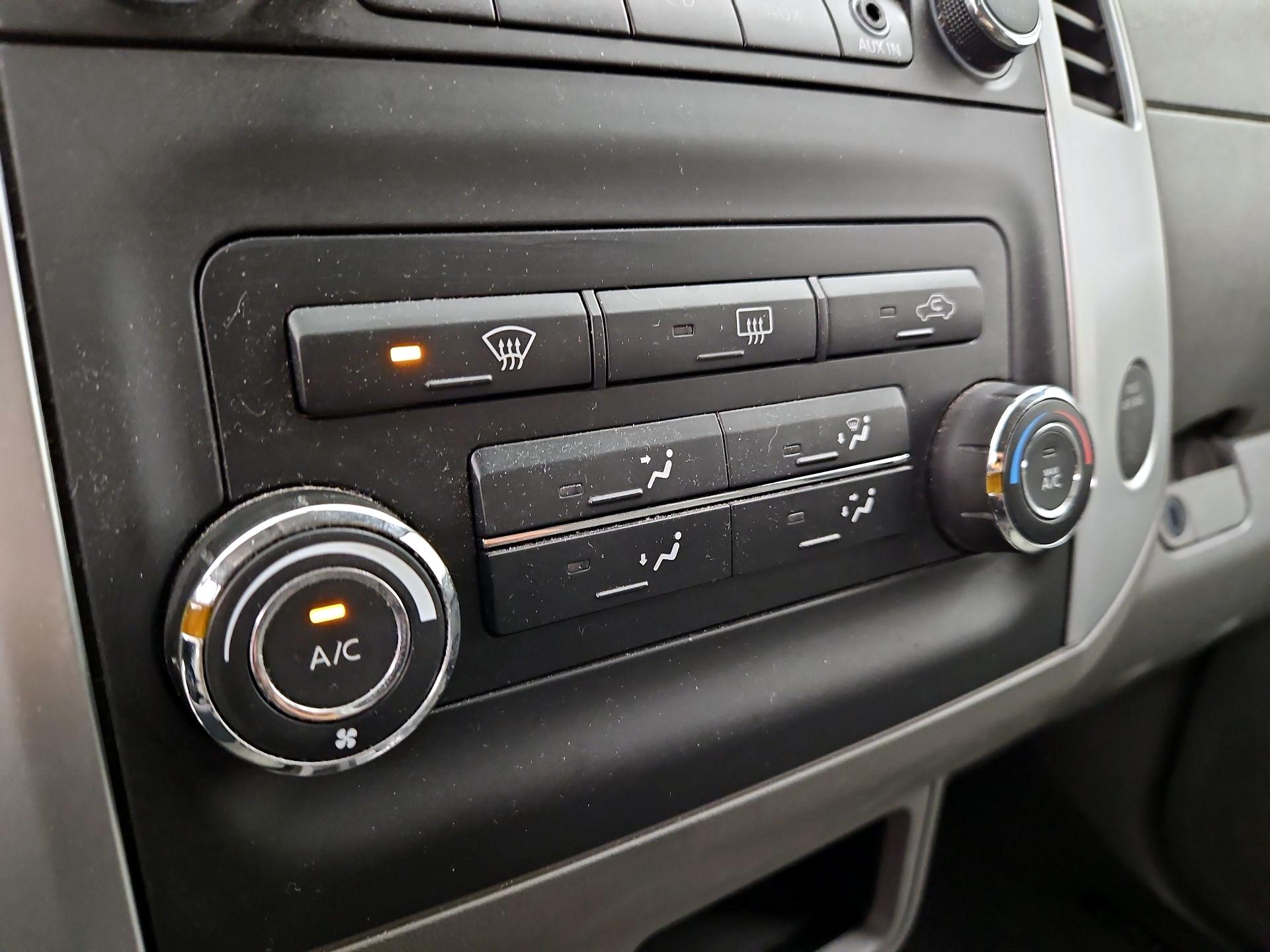 Thumbnail: 2015 Nissan Frontier - 15